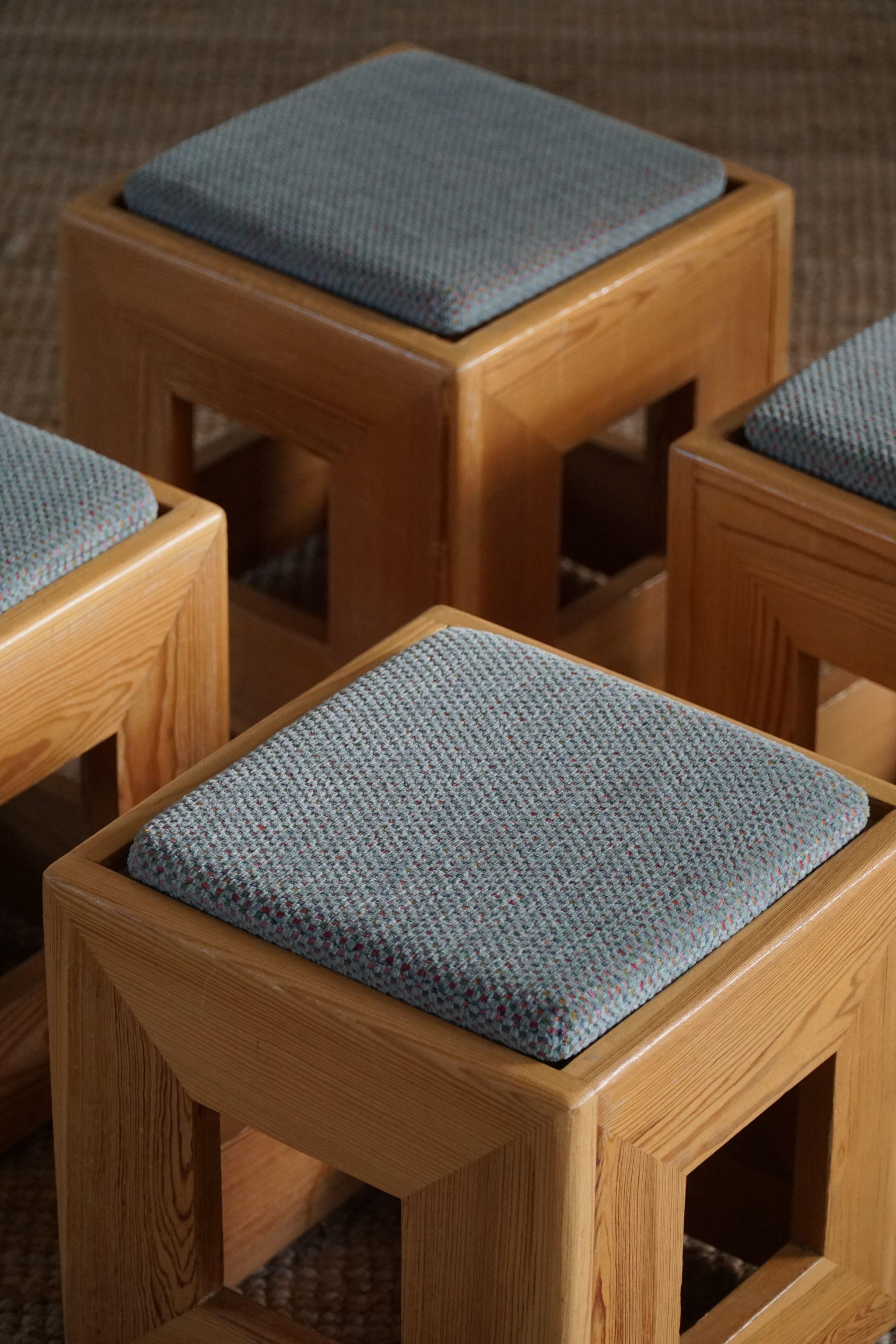 Set of 4 Swedish Mid Century Solid Cubic Pine Stools / Pedistals, Made in 1970s In Good Condition In Odense, DK