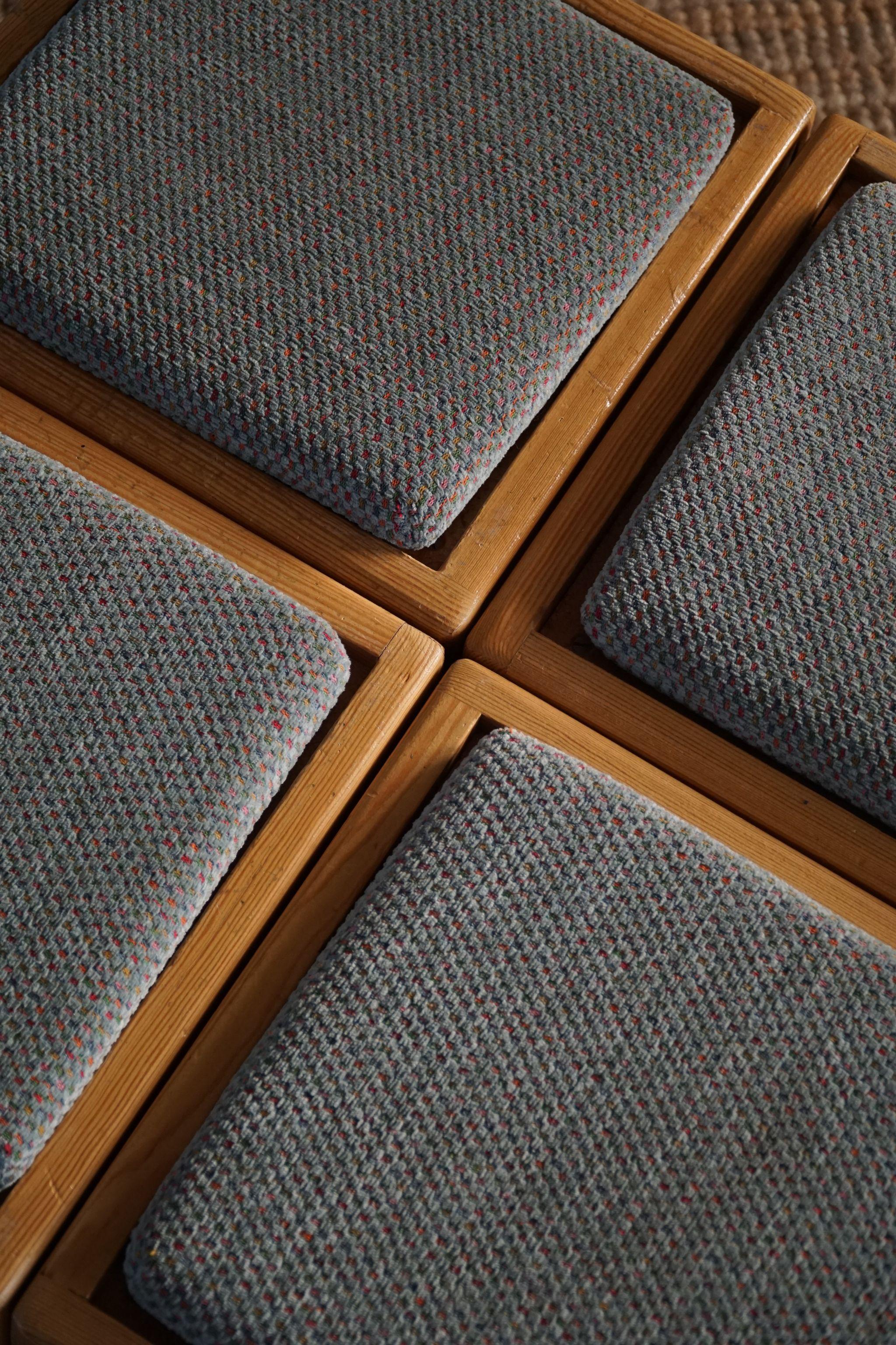 Set of 4 Swedish Mid Century Solid Cubic Pine Stools / Pedistals, Made in 1970s 3