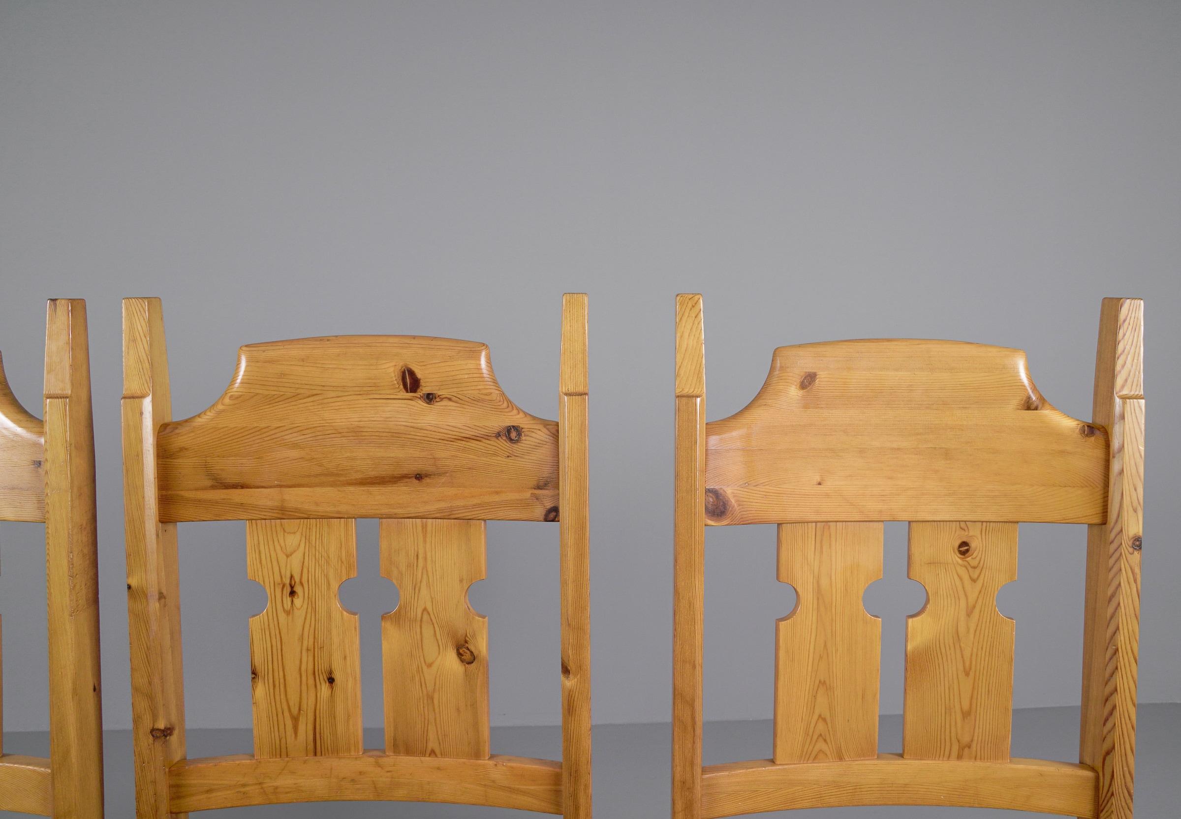  Set of 4 Swedish Pine Chairs by Gilbert Marklund for Furusnickarn AB, 1970s For Sale 3