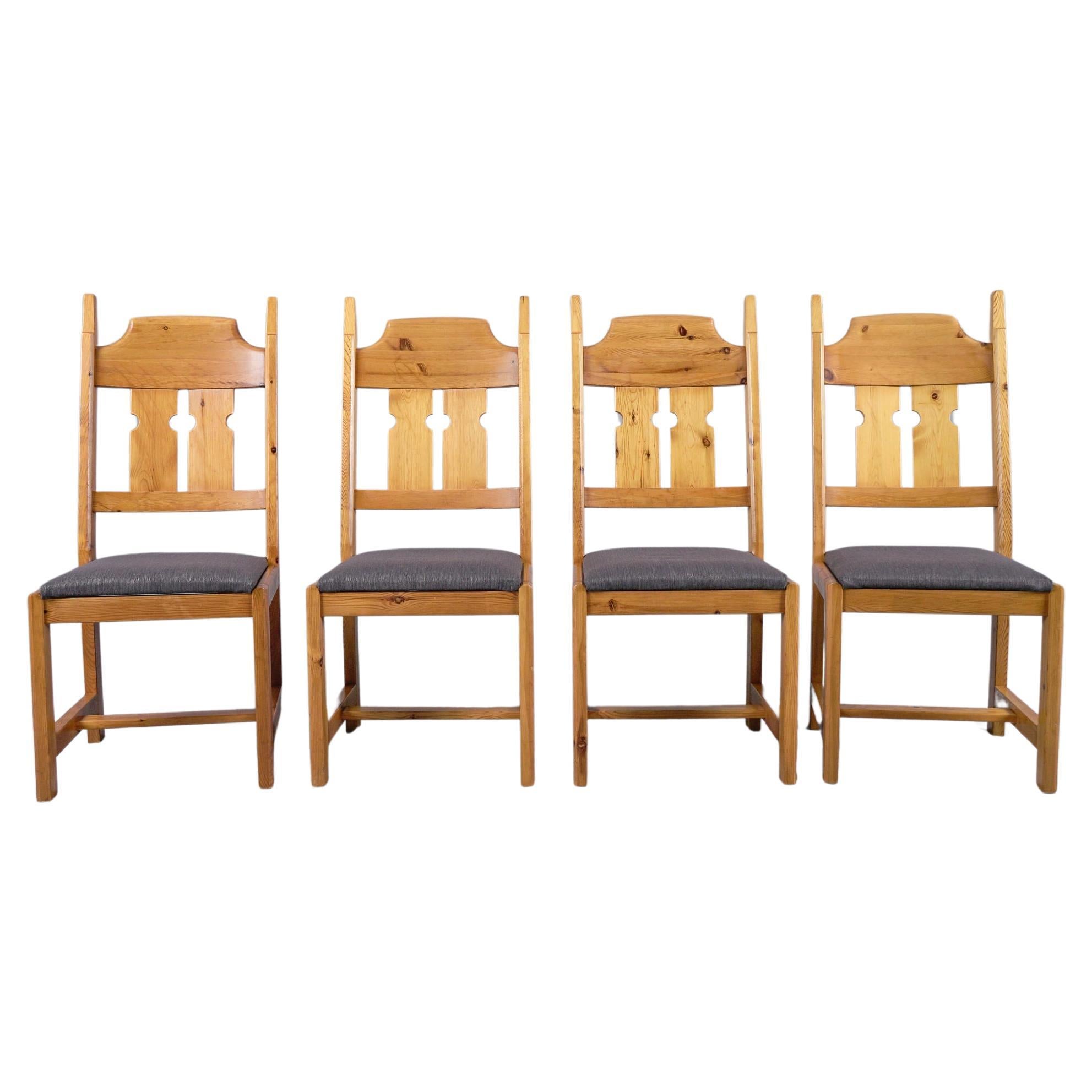  Set of 4 Swedish Pine Chairs by Gilbert Marklund for Furusnickarn AB, 1970s For Sale