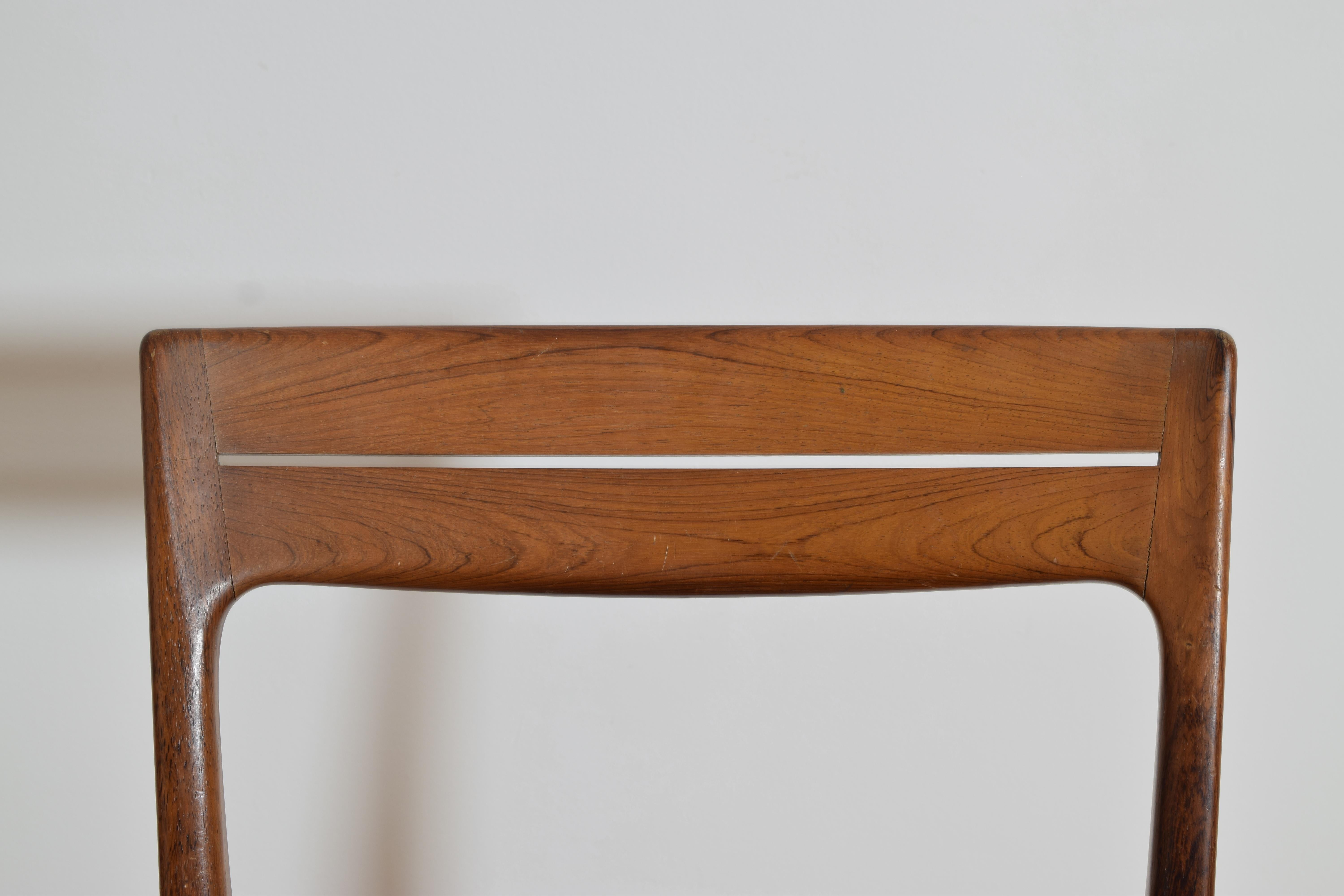 Set di 4 sedie da pranzo svedesi in teak e pelle, metà del XX secolo in vendita 2