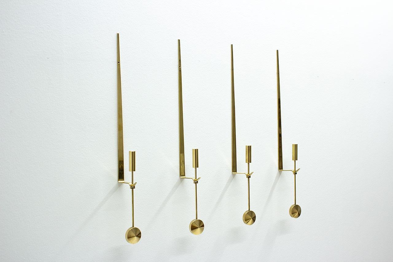 Ensemble de quatre chandeliers muraux 