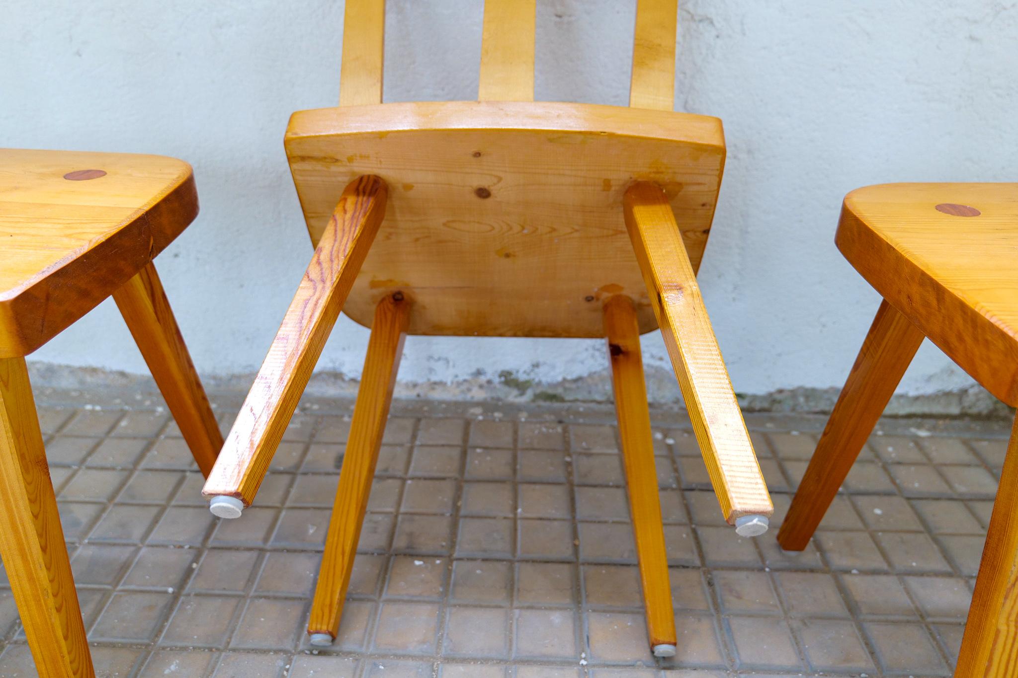 Set of 4 Swedish Dining Chairs in Pine For Sale 10