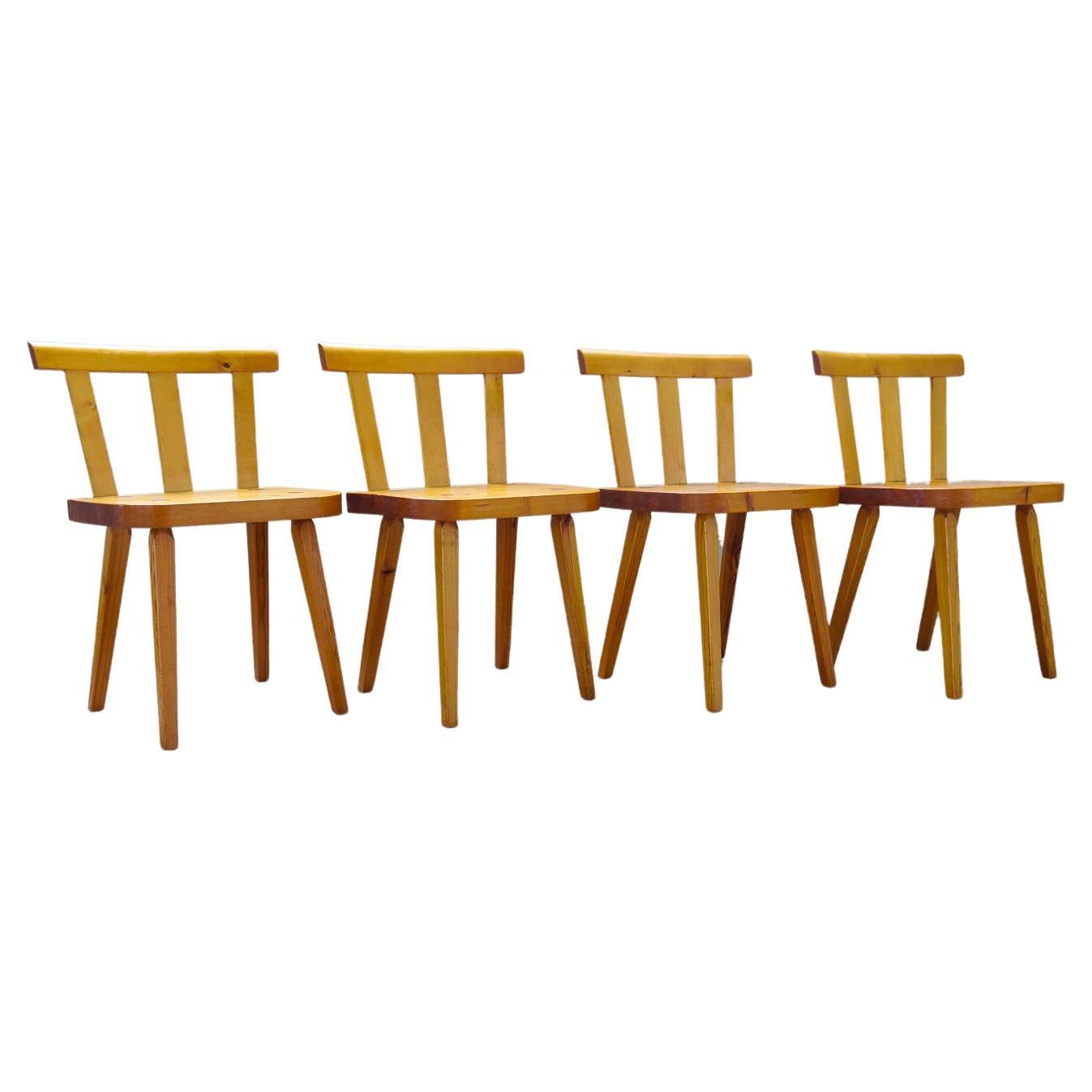 Set of 4 Swedish Dining Chairs in Pine