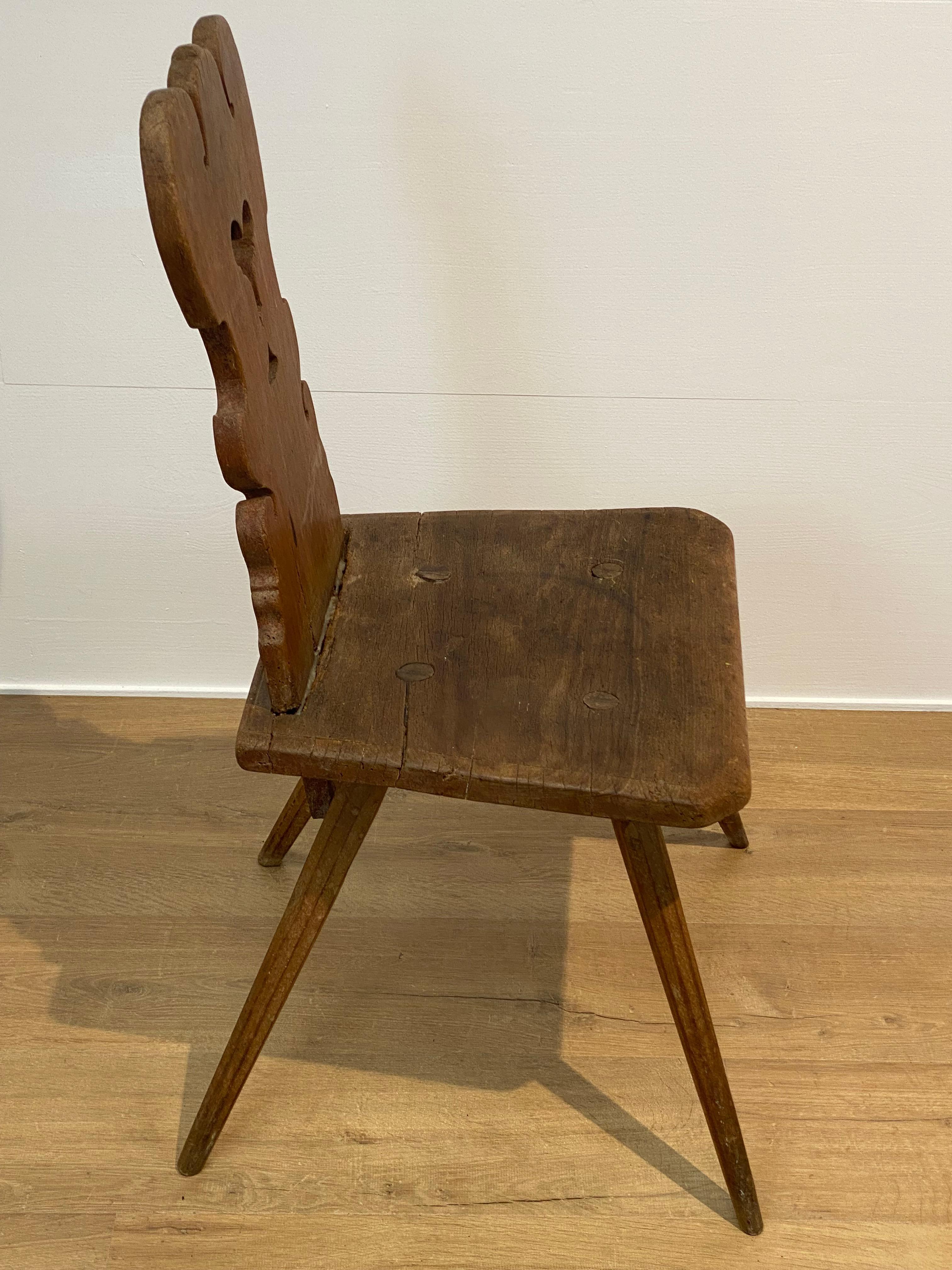 Ensemble de 4 chaises suisses en vente 10