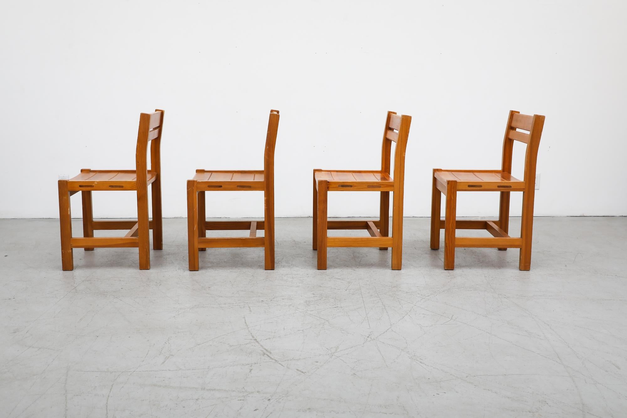 Mid-Century Modern Ensemble de 4 chaises de salle à manger à lattes en pin d'inspiration Tapiovaara de Lundia avec cadres cubiques en vente