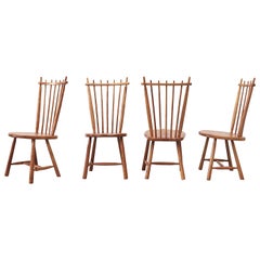 Satz von 4 Stühlen mit Spindelrücken im Tapiovaara-Stil