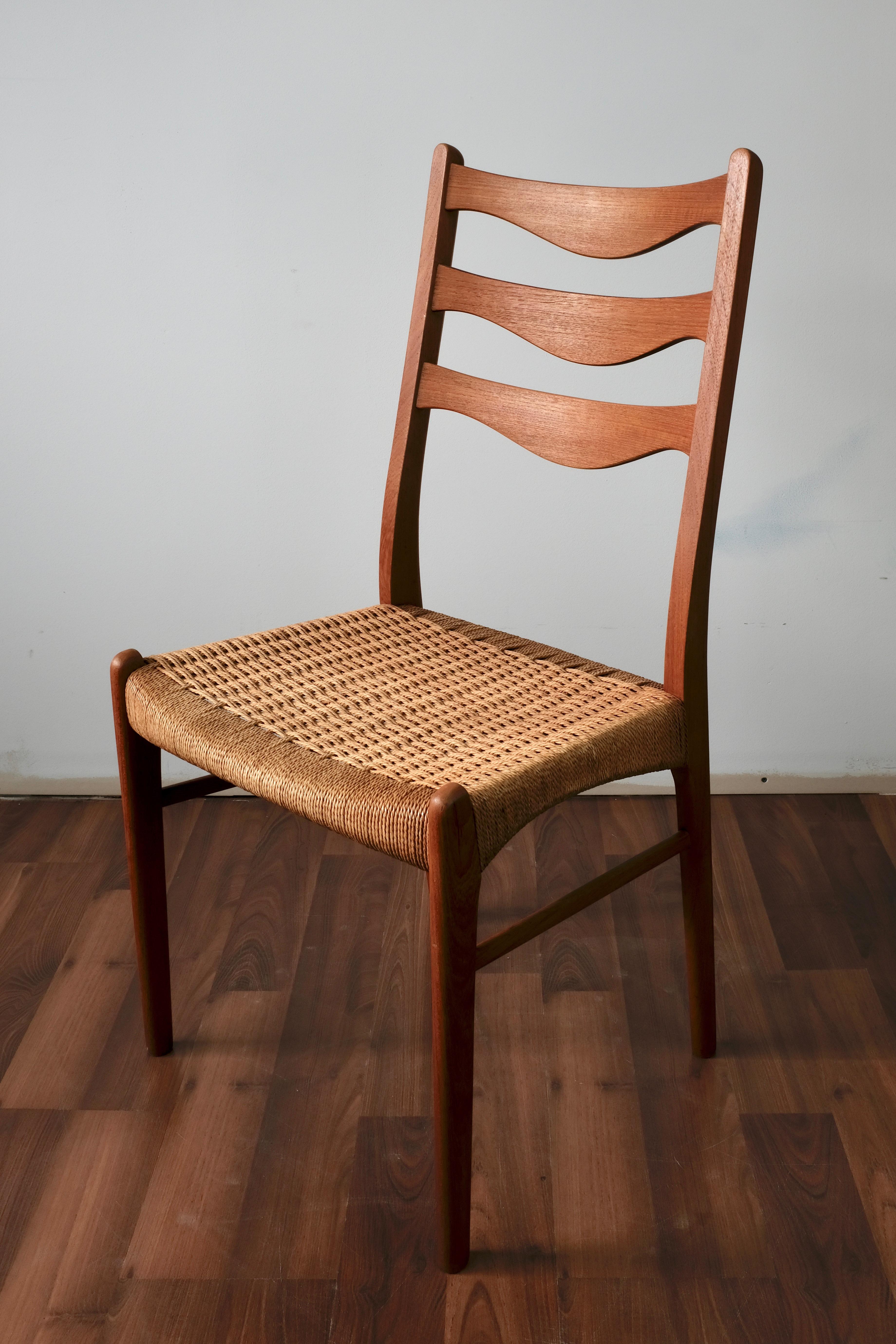 Danish Set of 4 Teak Dining Chairs by Arne Wahl-Iversen for Glyngøre Stolefabrik For Sale