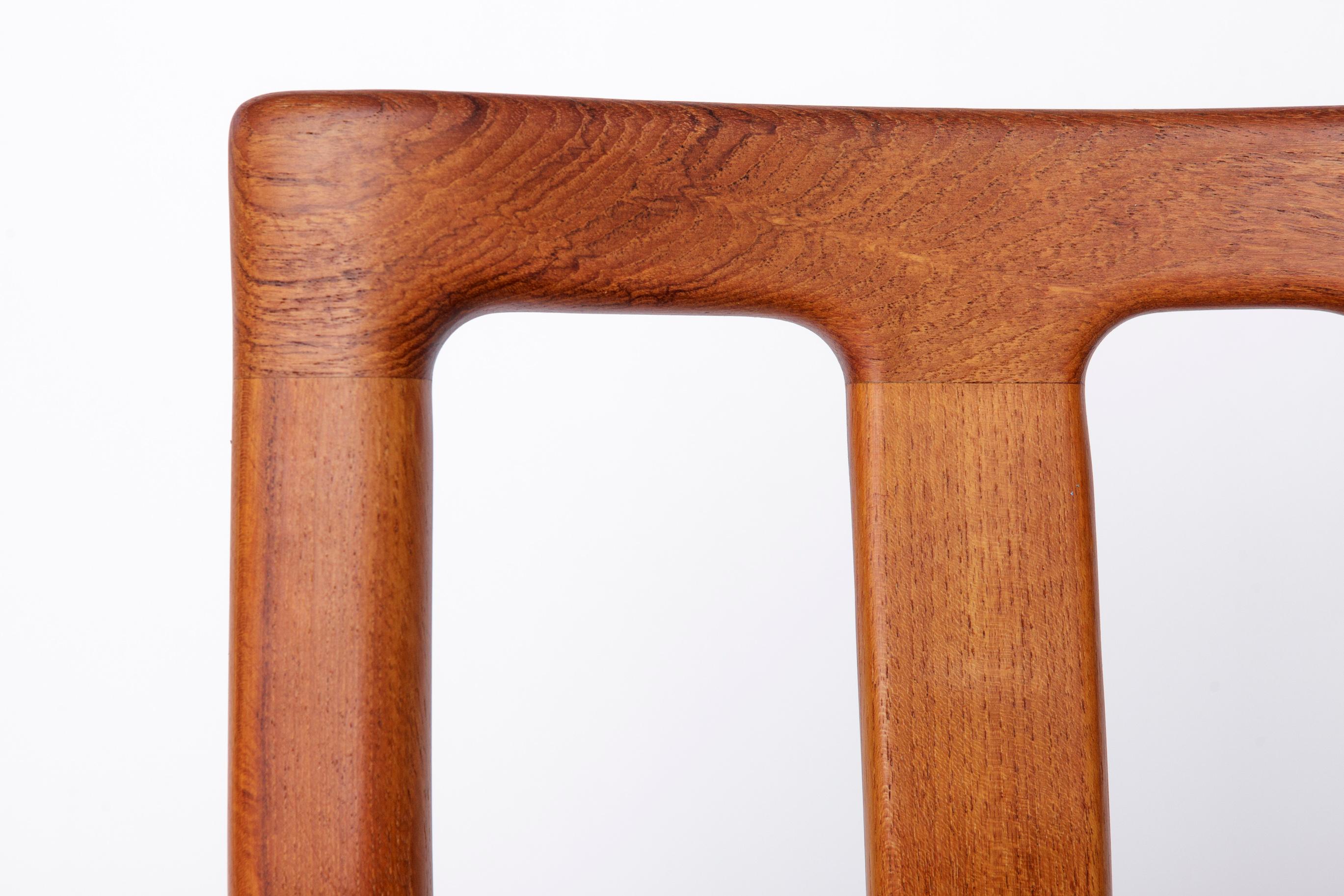 Teak Set di 4 sedie da pranzo in teak di Dyrlund, metà secolo moderno danese 1960, restauro in vendita