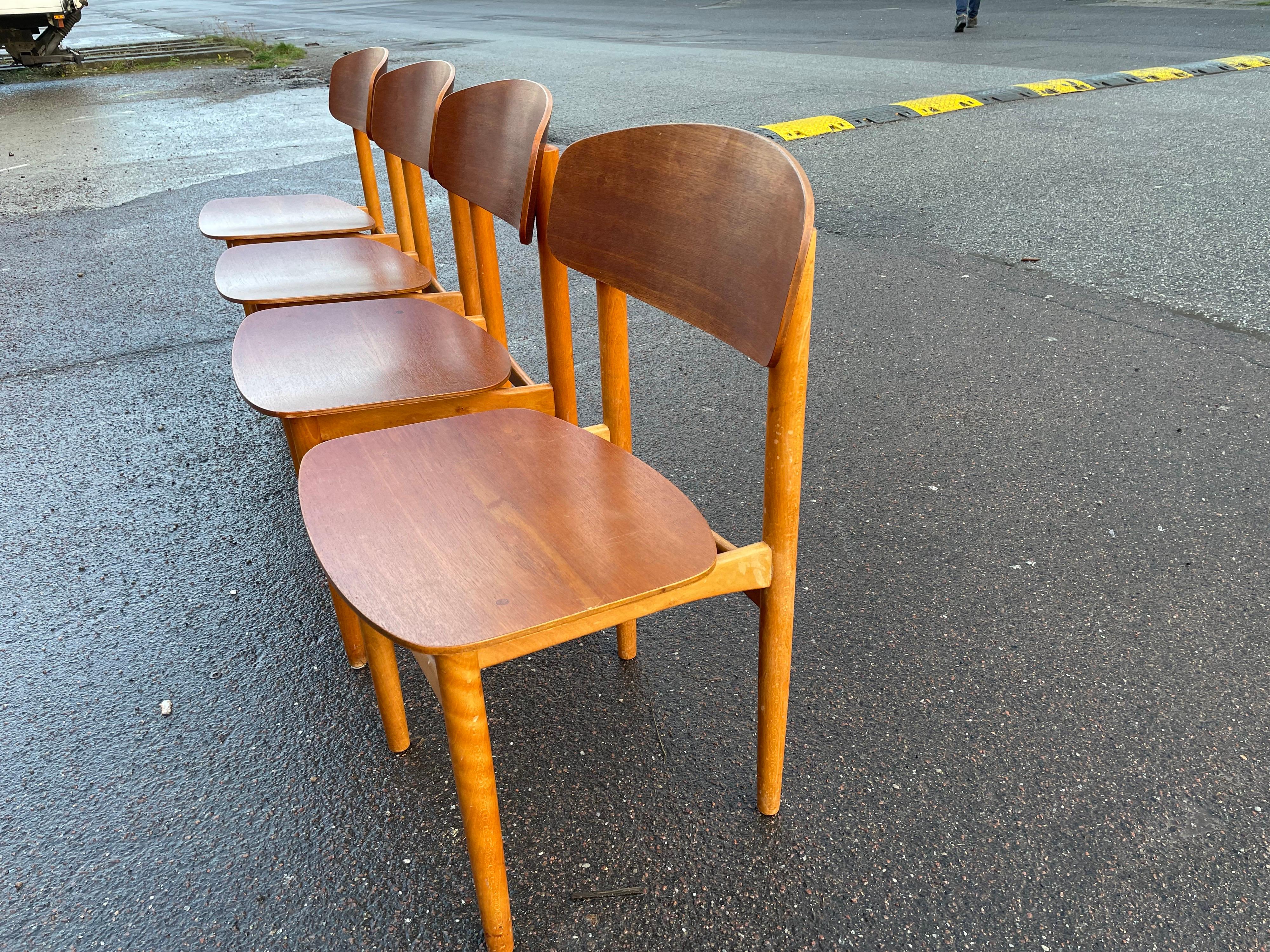 Set of 4 Teak Dining Chairs, Model 122, Designed by Børge Mogensen 4
