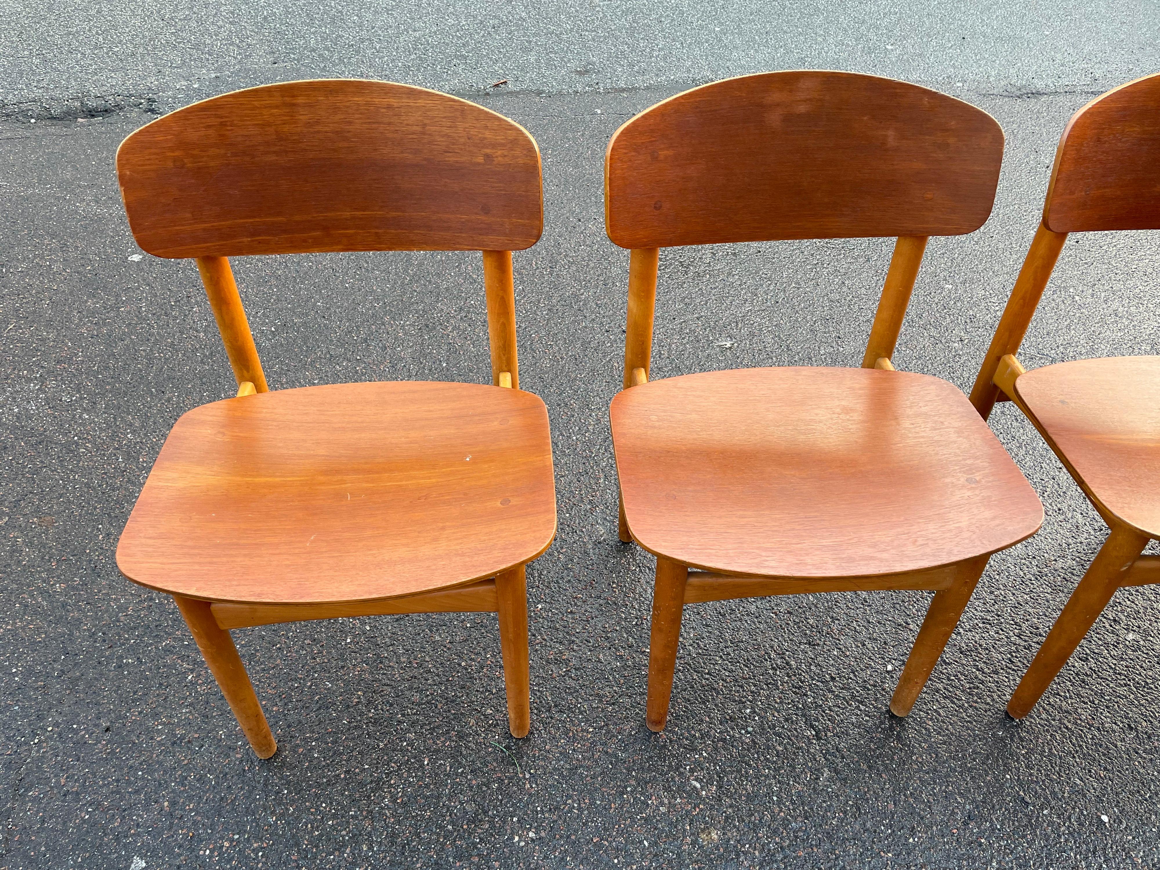 Set of 4 Teak Dining Chairs, Model 122, Designed by Børge Mogensen In Good Condition In Copenhagen, DK