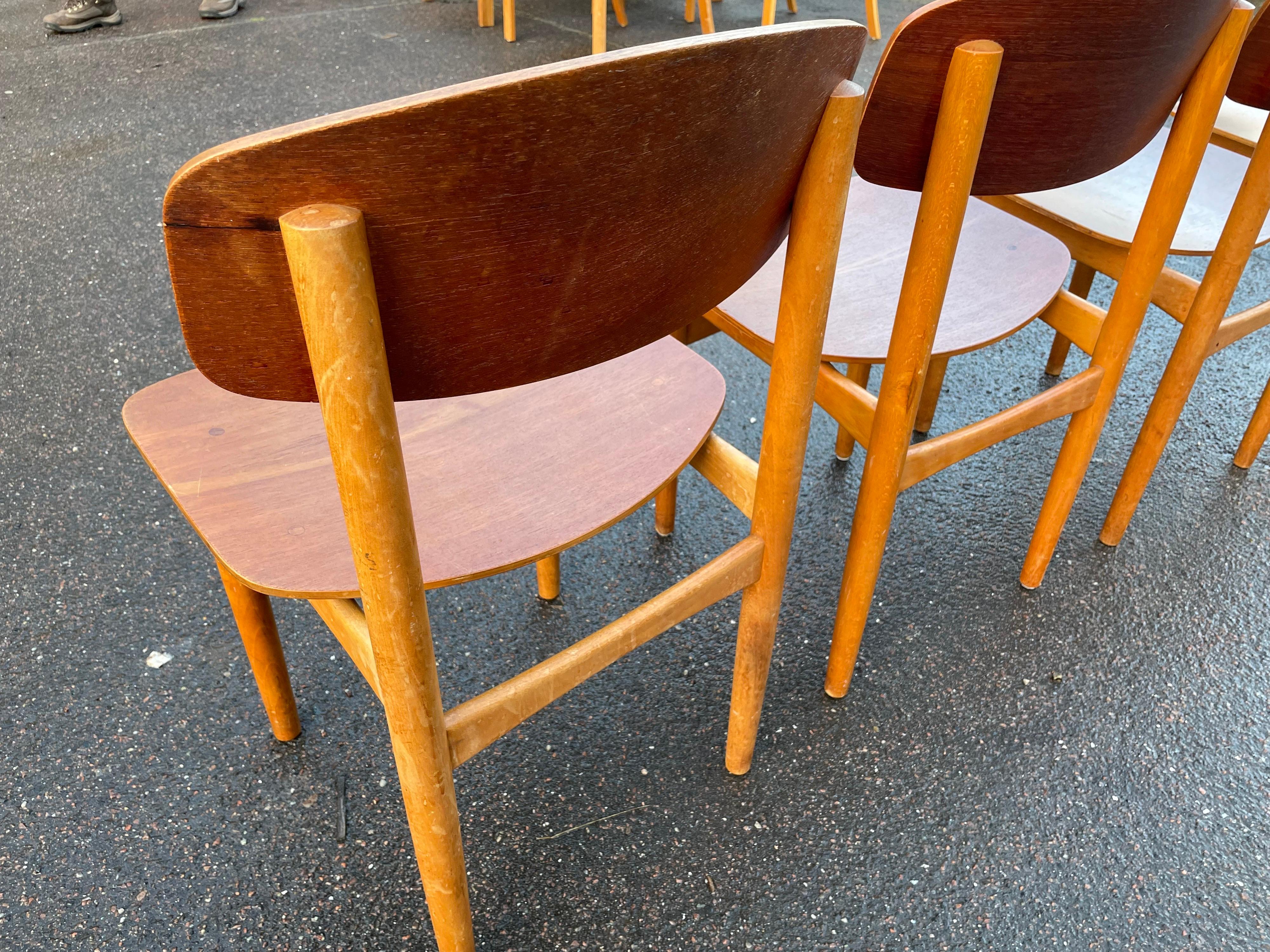 Set of 4 Teak Dining Chairs, Model 122, Designed by Børge Mogensen 3