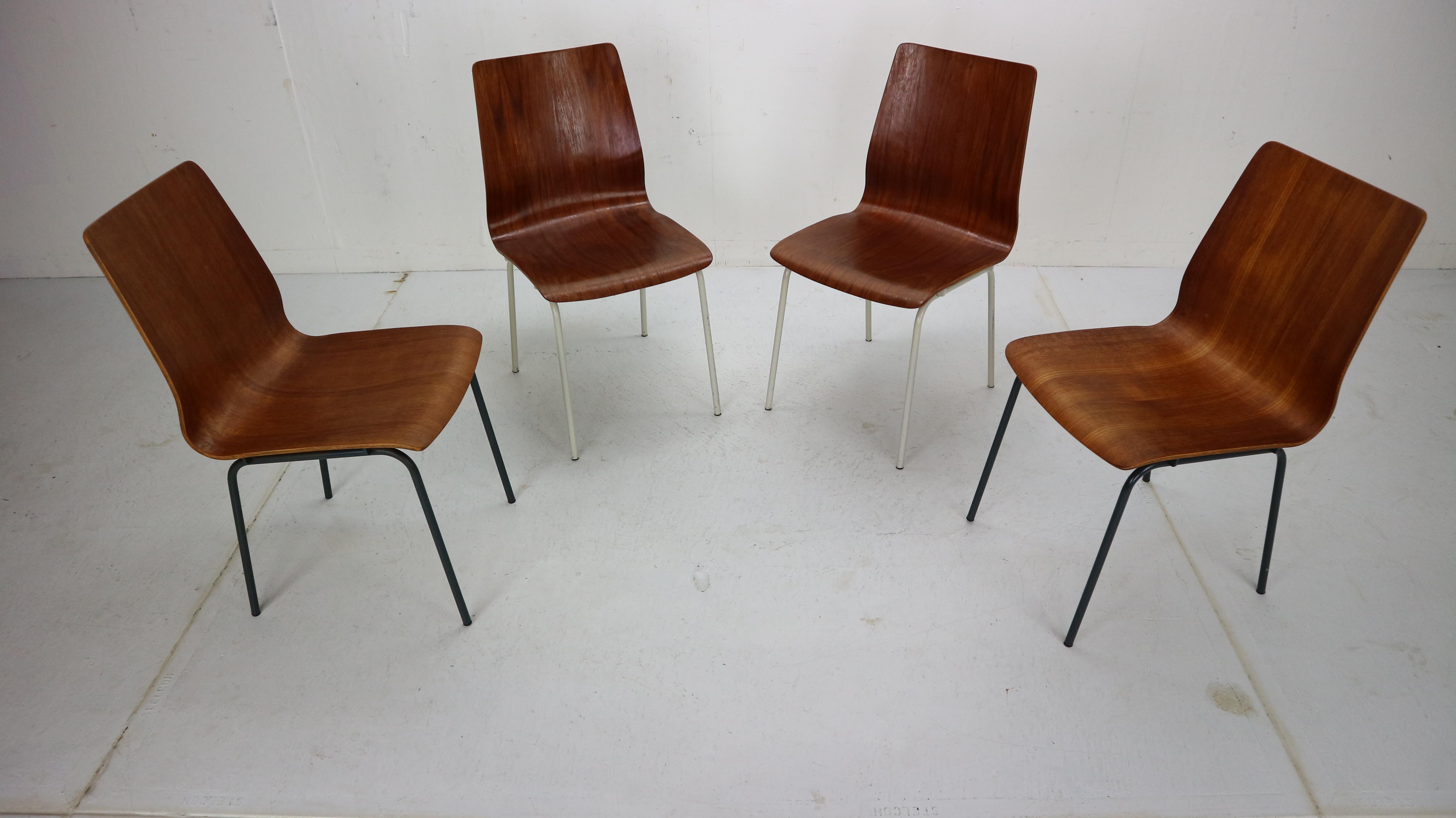 Mid-Century Modern Set of 4 Teak Dinning Room Chairs 