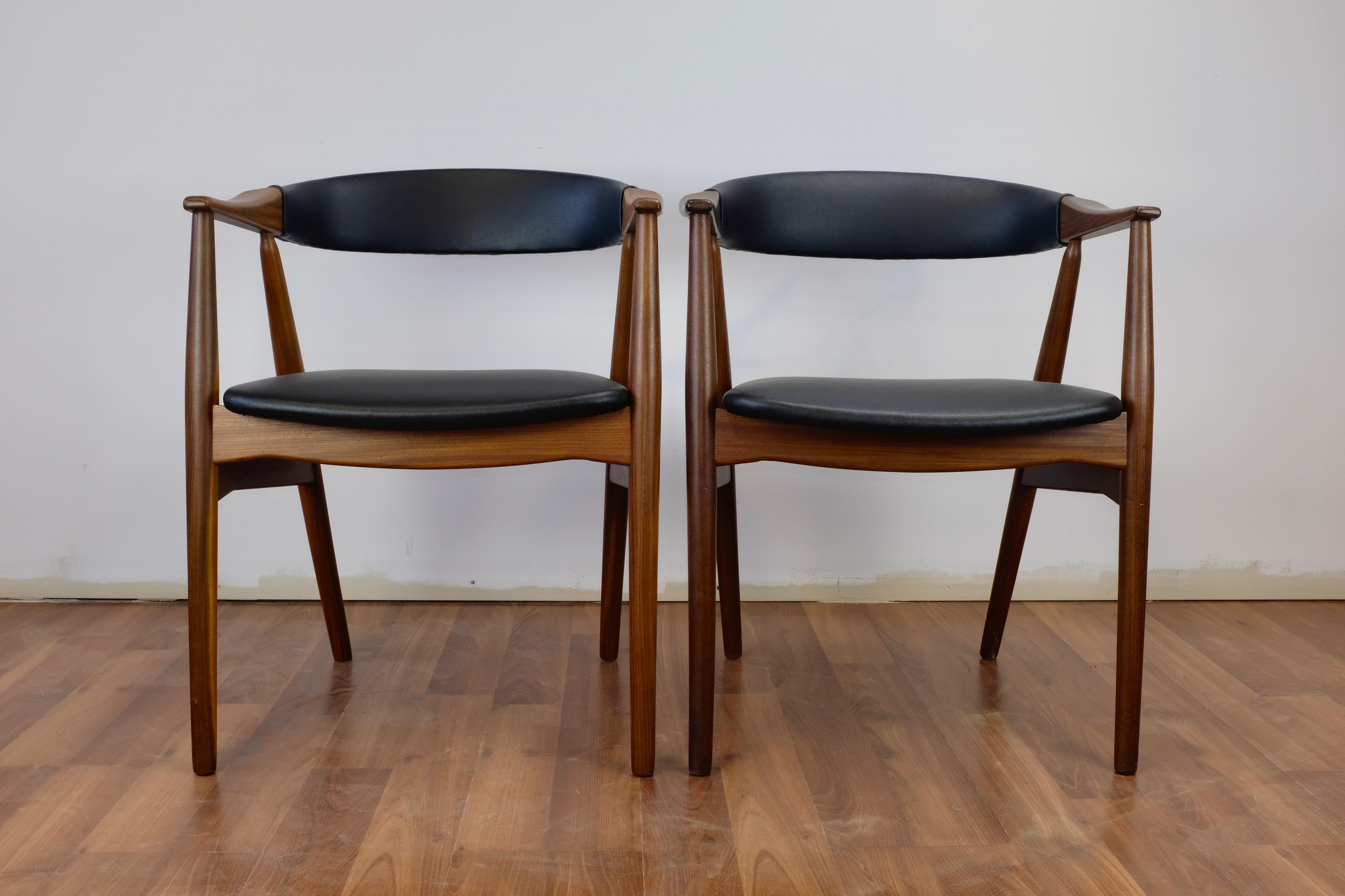 Scandinavian Modern Set of 4 Teak Model 213 Armchairs by Farstrup For Sale