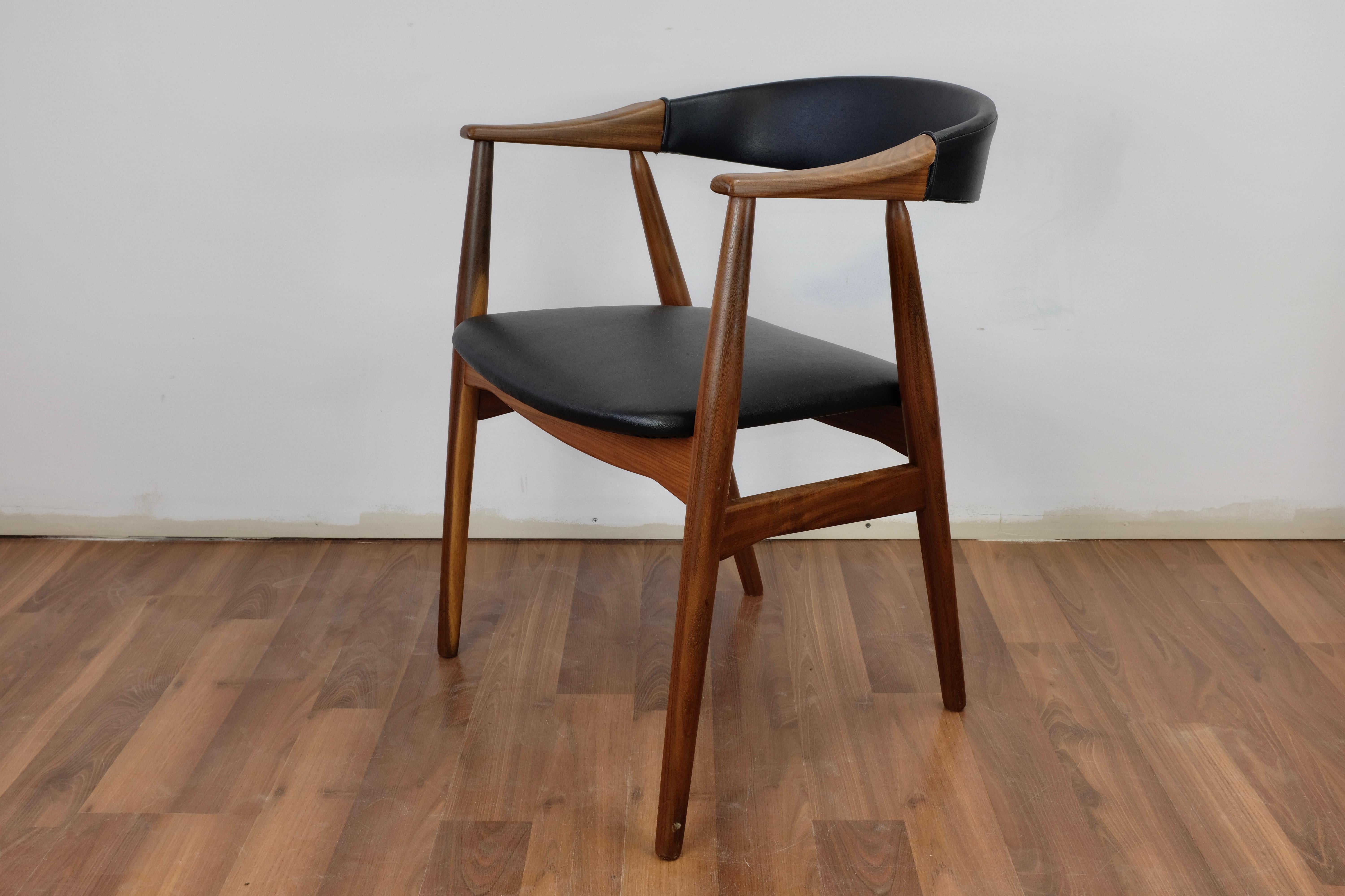 Set of 4 Teak Model 213 Armchairs by Farstrup For Sale 1