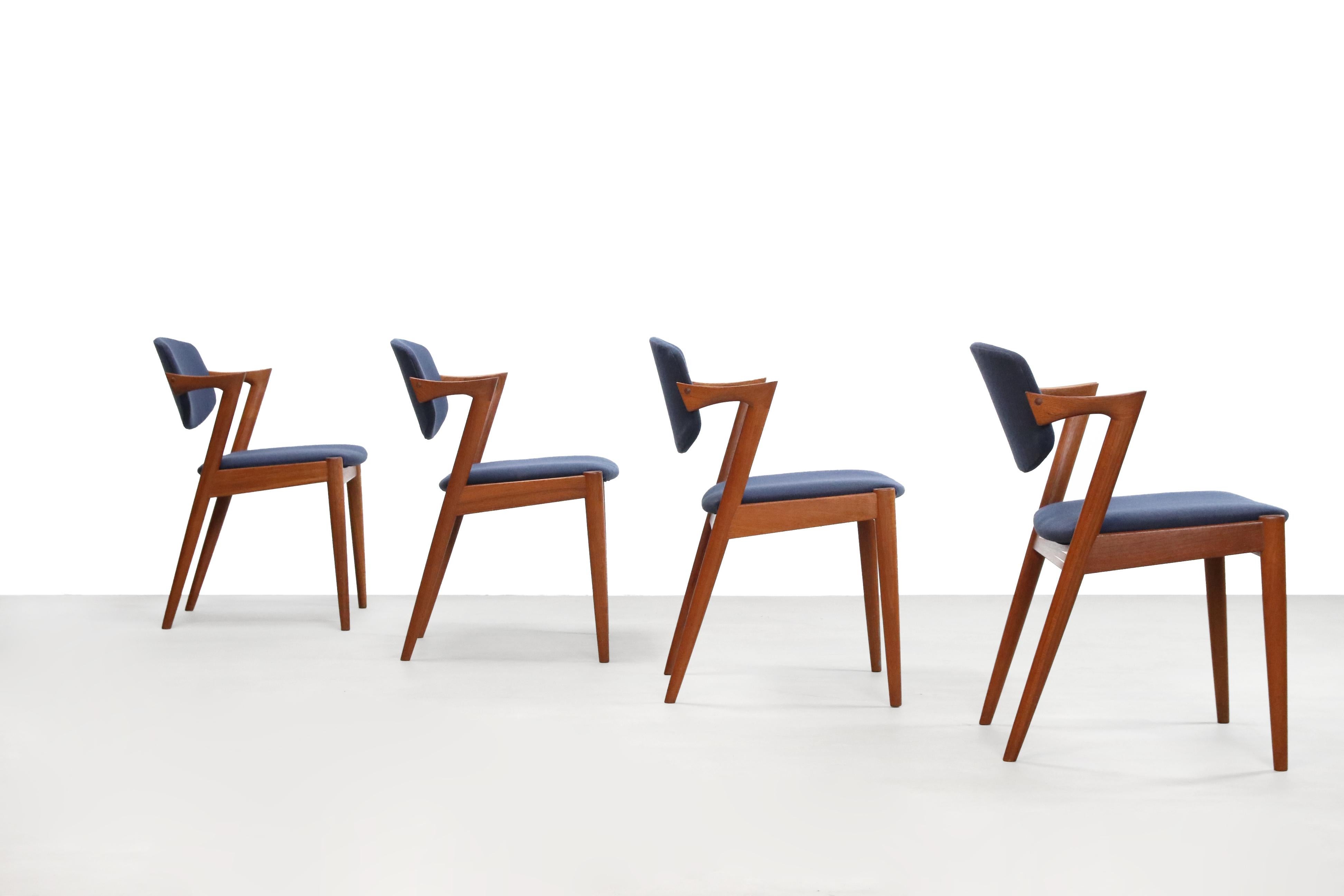 Mid-Century Modern Set of 4 Teak Model 42 Dining Chairs by Kai Kristiansen for Andersen, Denmark