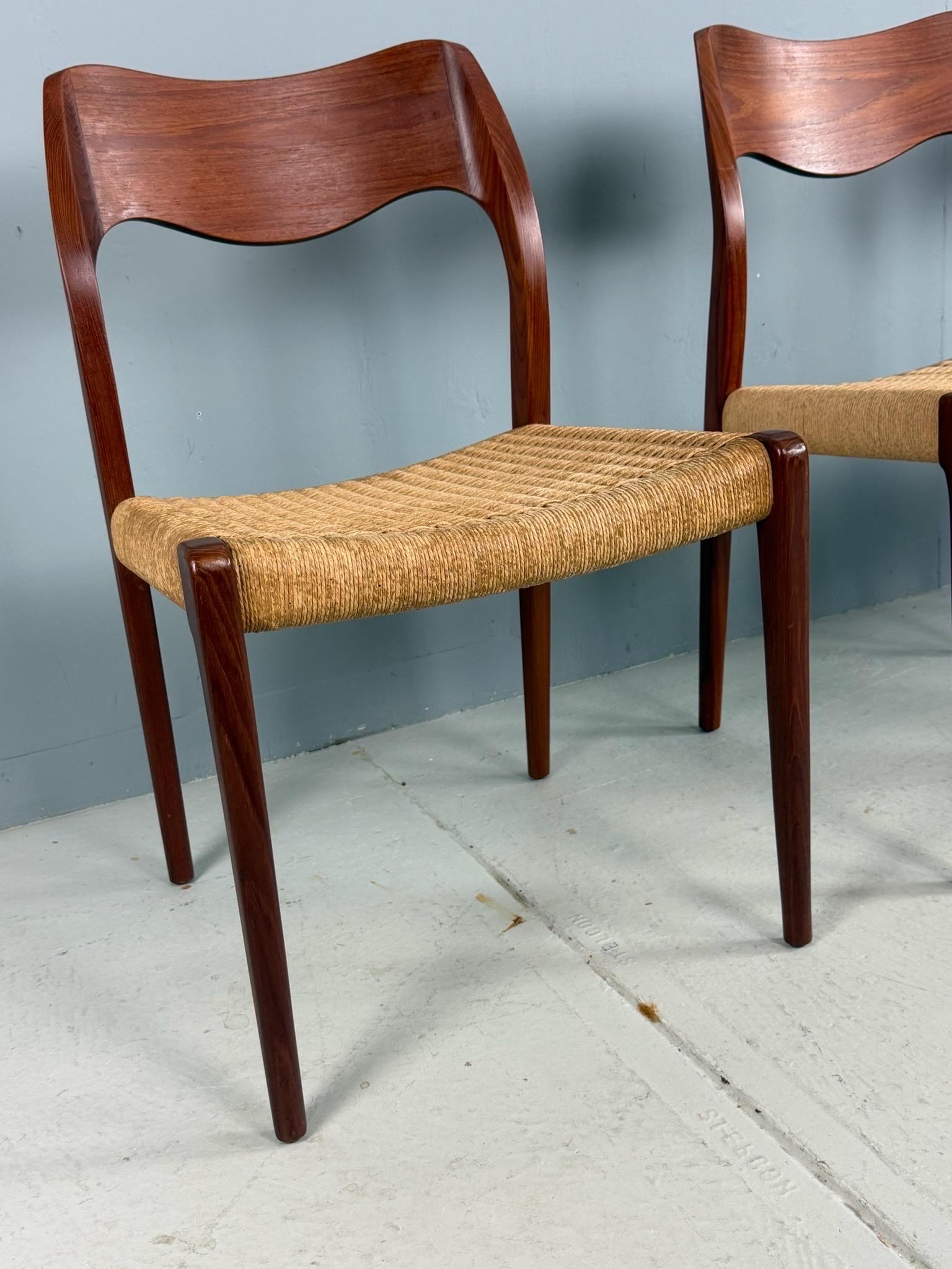 Set of 4 Teak Niels O. Møller Dining Chairs- Model 71, Denmark en vente 1