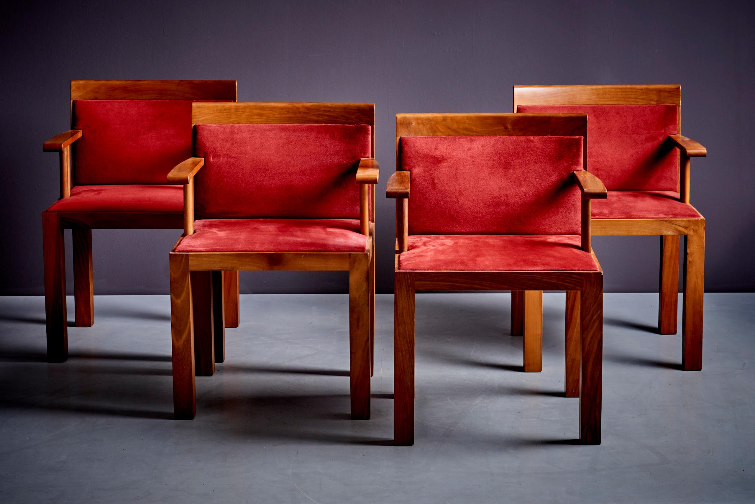 Mid-Century Modern Ensemble de 4 fauteuils Teatro d'Aldo Rossi pour Molteni en vente