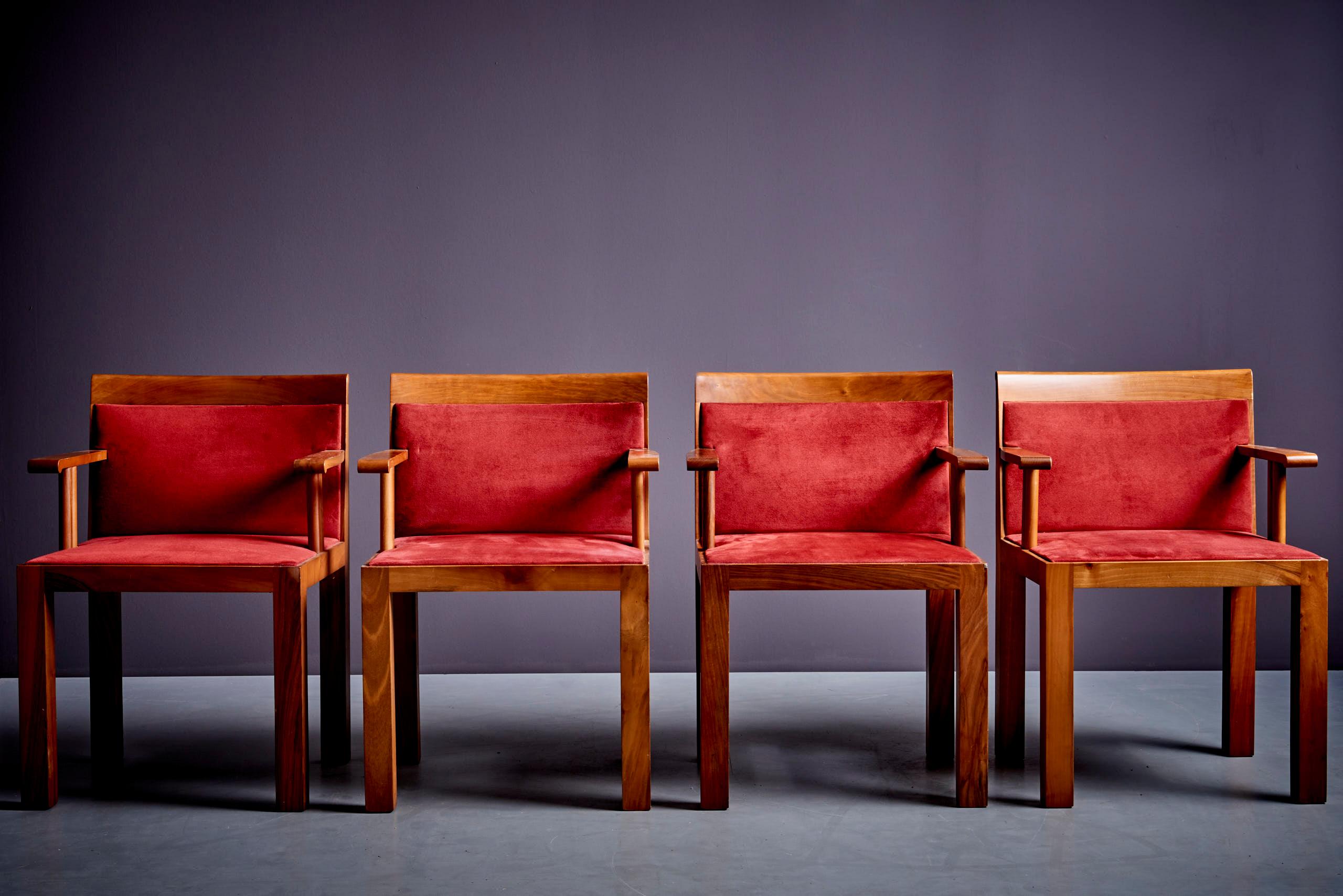 italien Ensemble de 4 fauteuils Teatro d'Aldo Rossi pour Molteni en vente