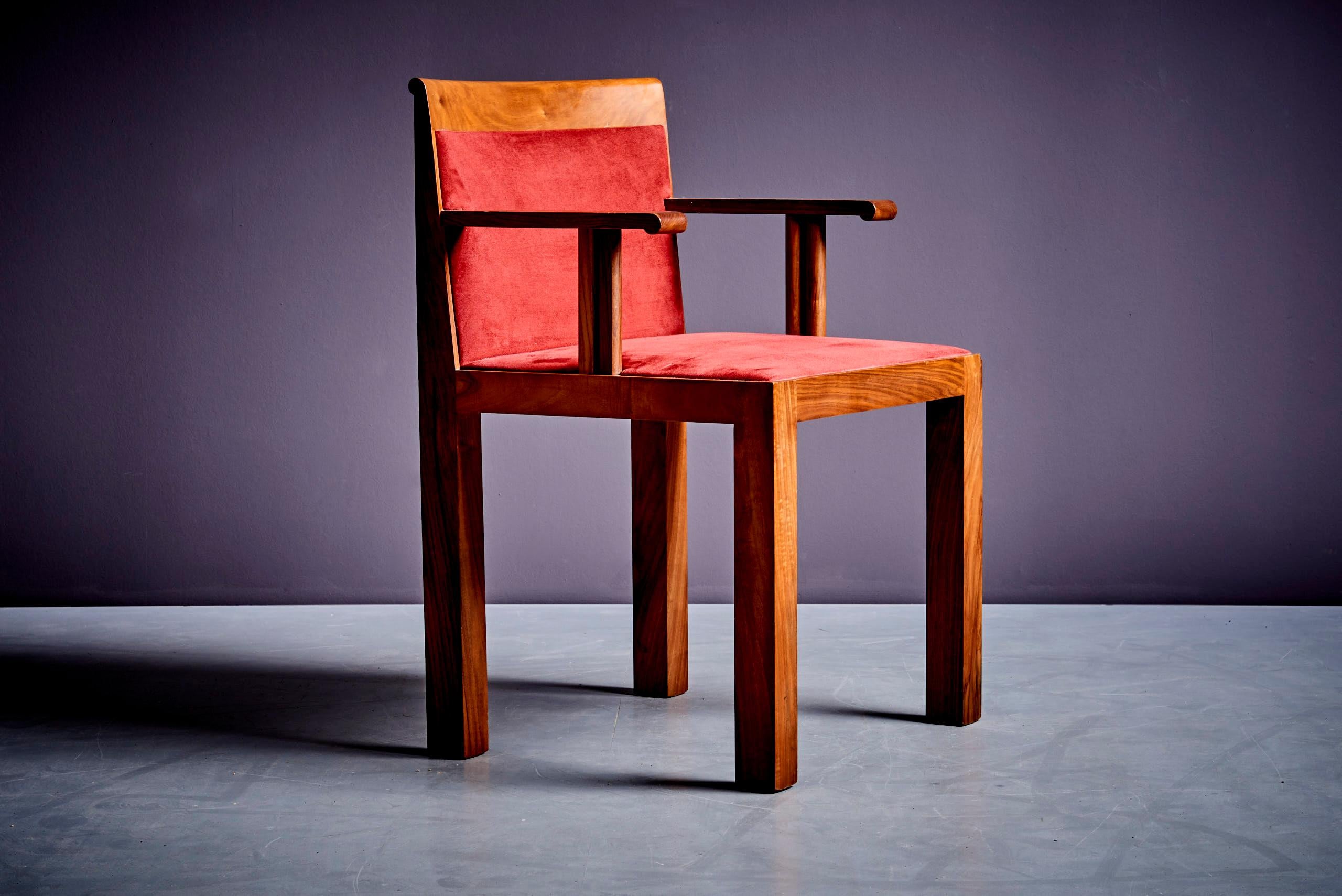 Ensemble de 4 fauteuils Teatro d'Aldo Rossi pour Molteni Bon état - En vente à Berlin, DE