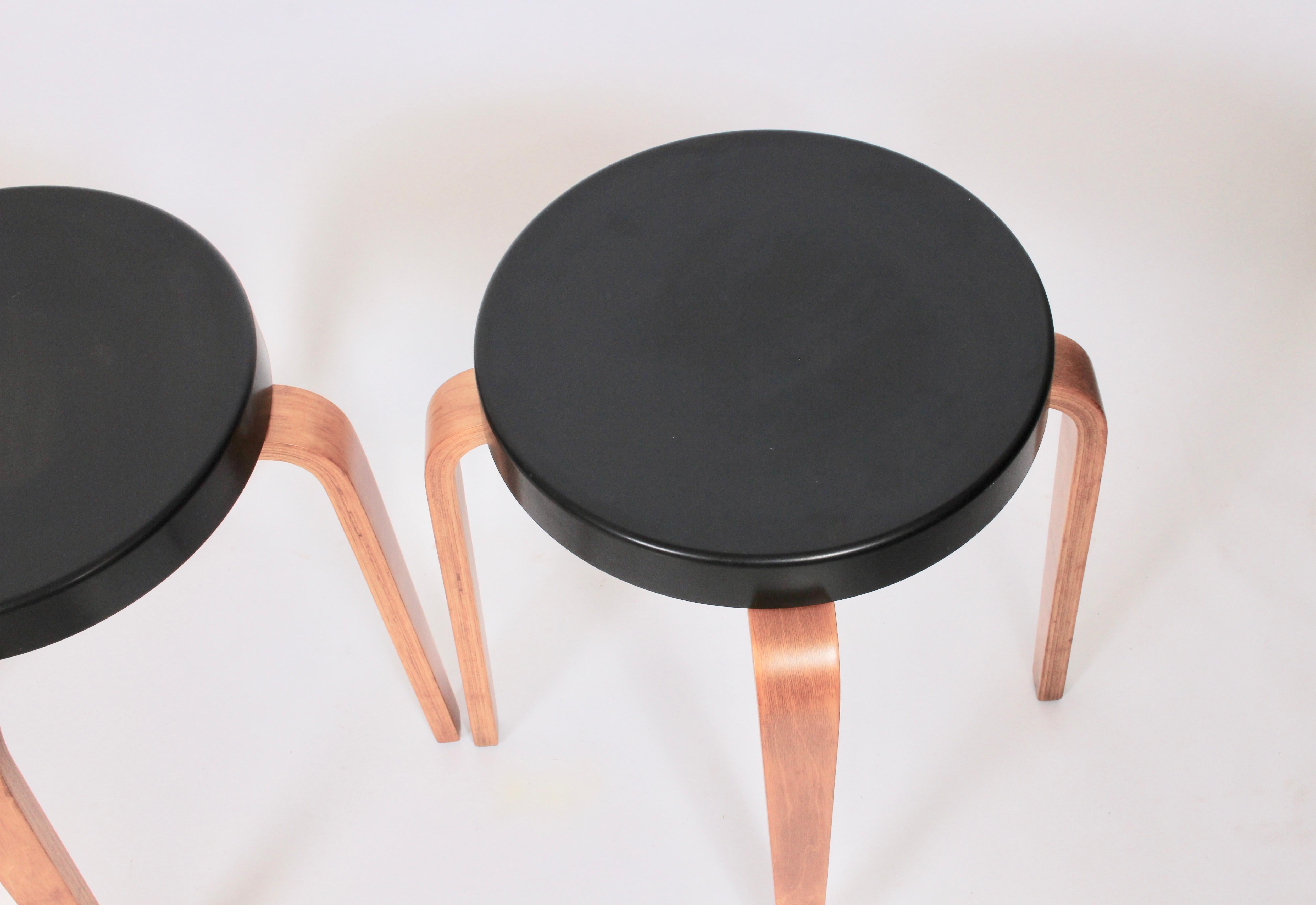 Set of 4 Thonet Black Bakelite and Bentwood Stacking Stools, 1930s In Good Condition In Bainbridge, NY