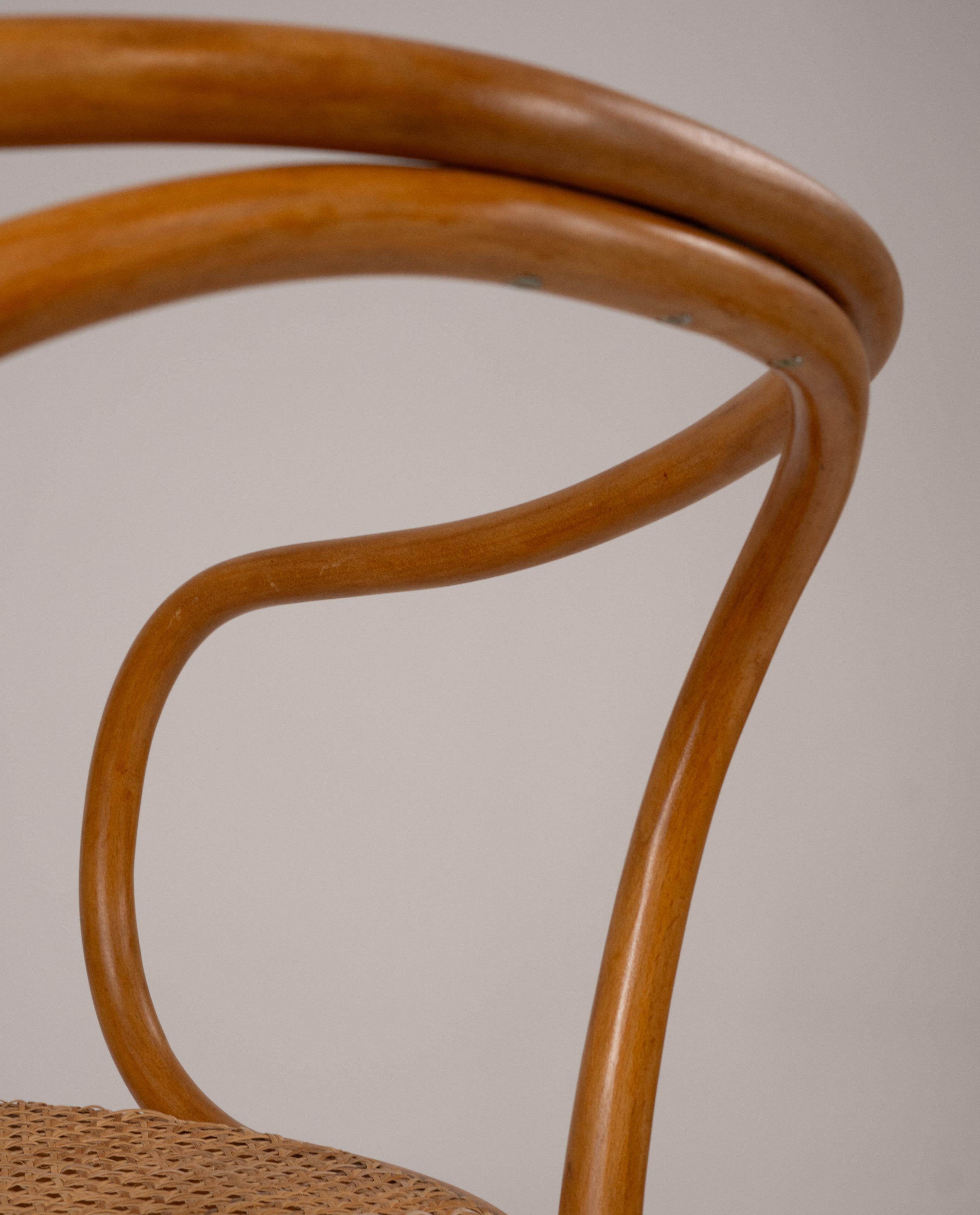 Ensemble de 4 chaises Thonet, Model No 209, fabriquées par Ligna 1960 en vente 3