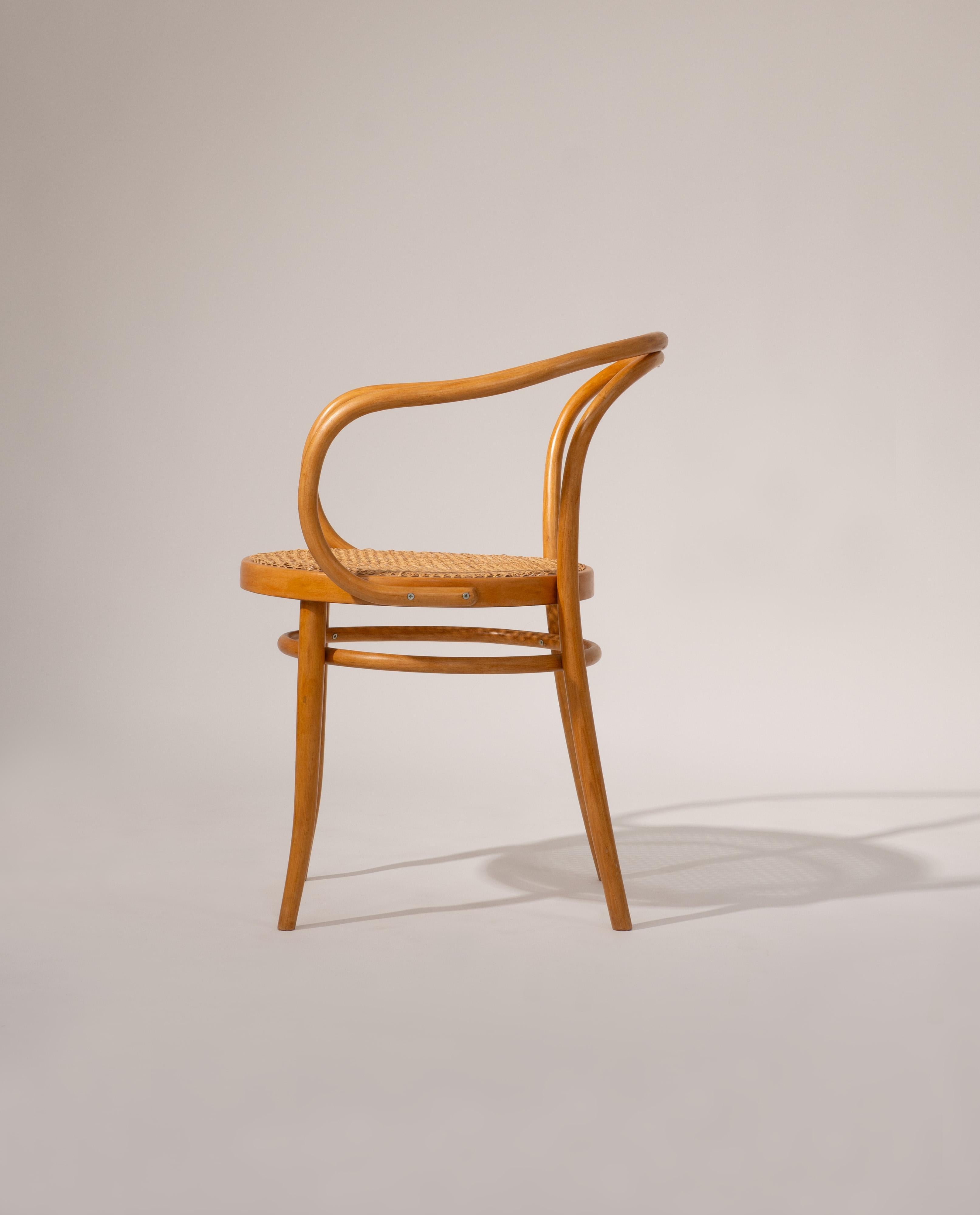 Mid-Century Modern Ensemble de 4 chaises Thonet, Model No 209, fabriquées par Ligna 1960 en vente