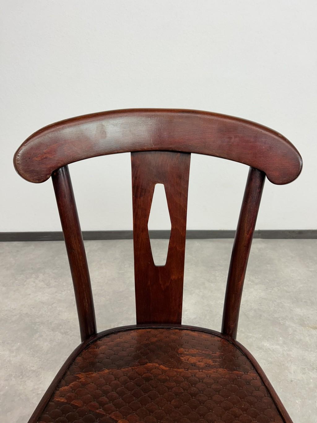 Satz von 4 Thonet Esszimmerstühlen Nr.164 (Frühes 20. Jahrhundert) im Angebot