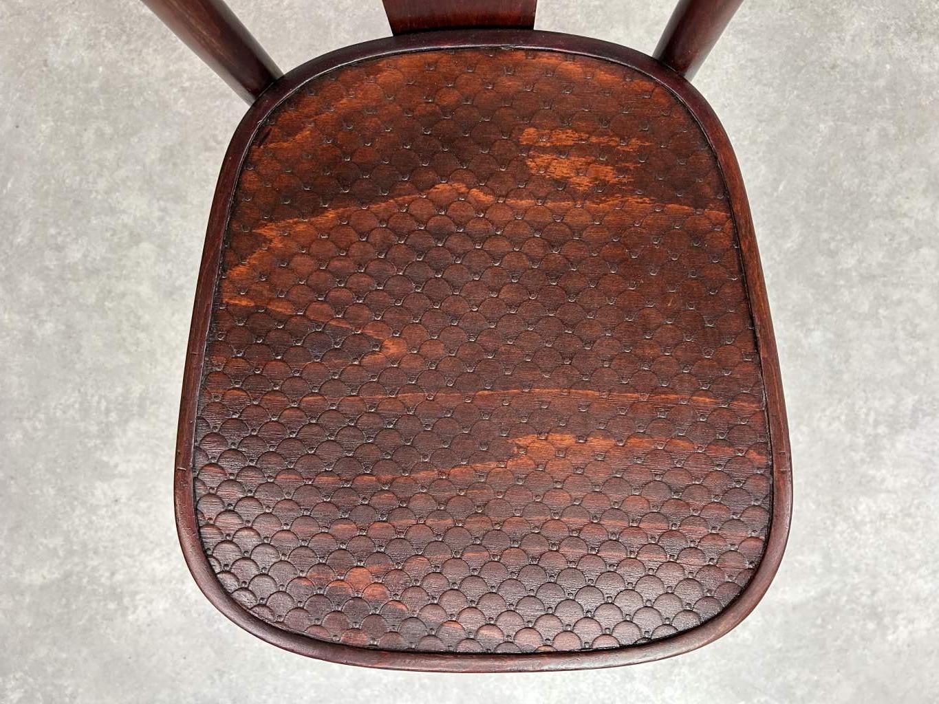 Satz von 4 Thonet Esszimmerstühlen Nr.164 im Angebot 1