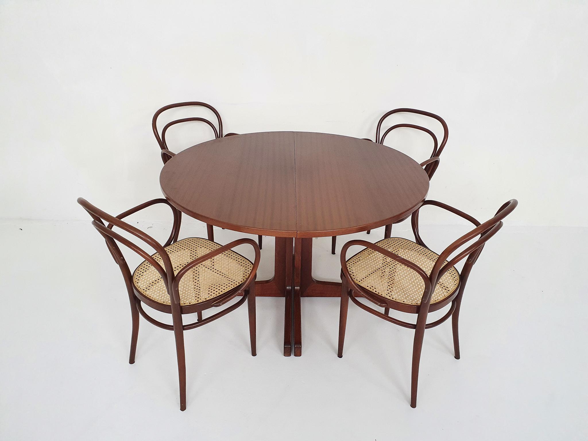 Set of 4 Thonet Model 78 Dining Chairs with Arm Rests 2