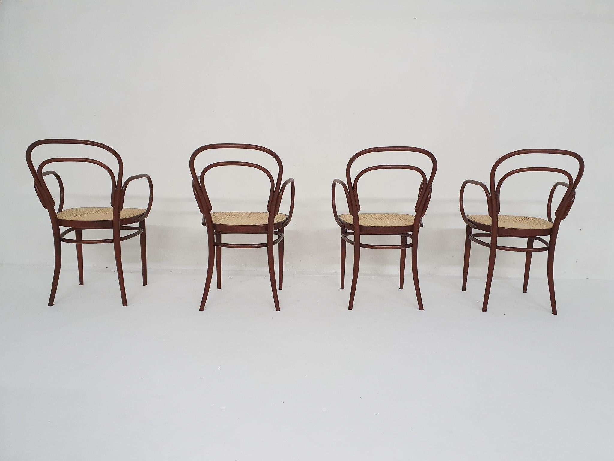 Mid-Century Modern Set of 4 Thonet Model 78 Dining Chairs with Arm Rests