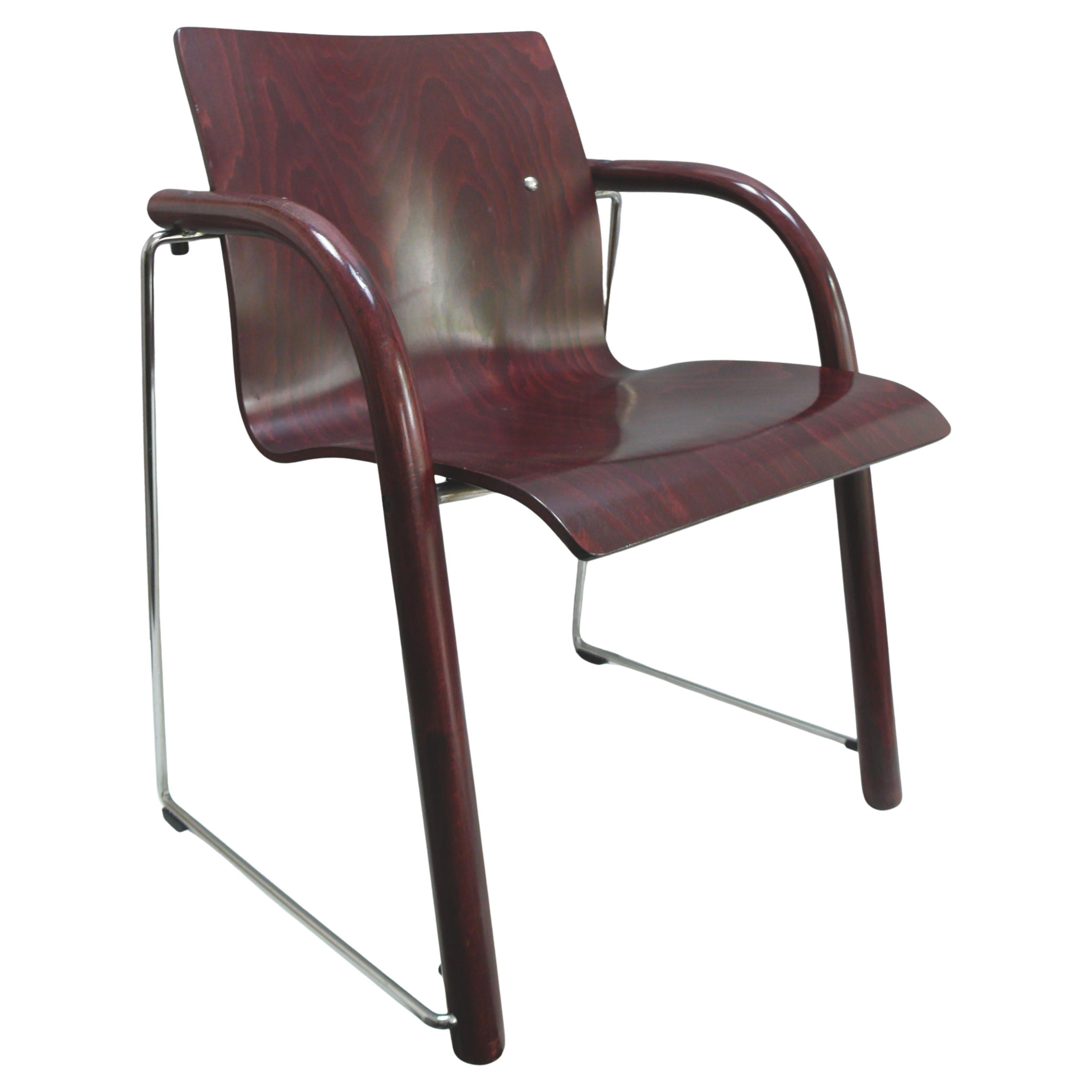 Set of 4 Thonet S 320 Armchairs in stained reddish-brown plywood and chrome plated Steel, Germany, 1980s

A striking set of four original Thonet S 320 armchairs designed by Ulrich Böhme and Wulf Schneider in the late 1980s. These sculptural chairs