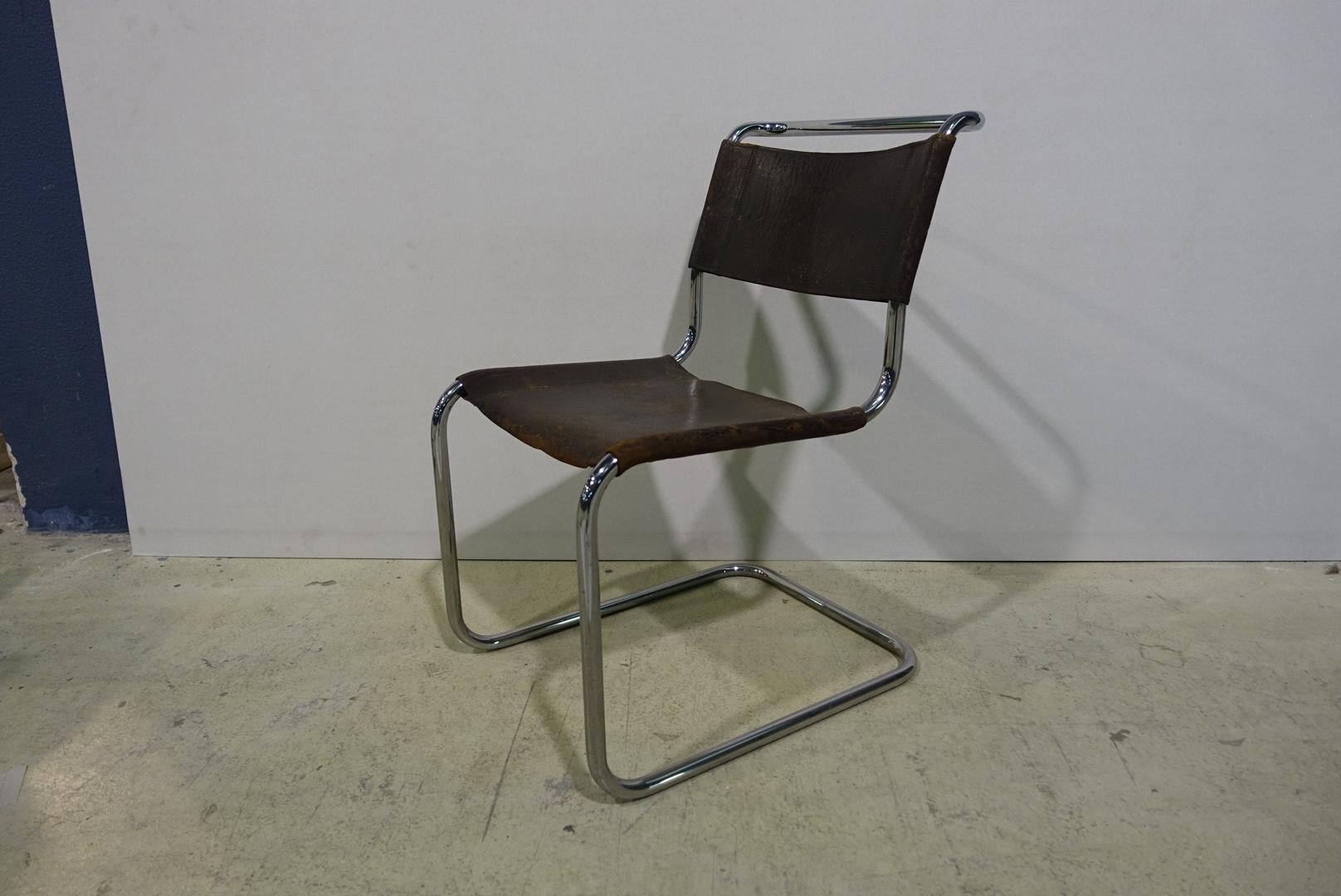 Set of 4 Thonet S33 Buffalo Leather Chromed Dining Chairs by Mart Stam, 1926 In Good Condition In Lisboa, PT