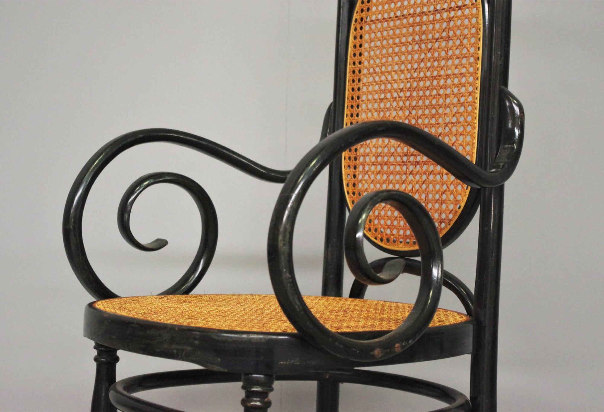Set of 4 Thonet-Style Bentwood Chairs with Vienna Straw, 1980s For Sale 5