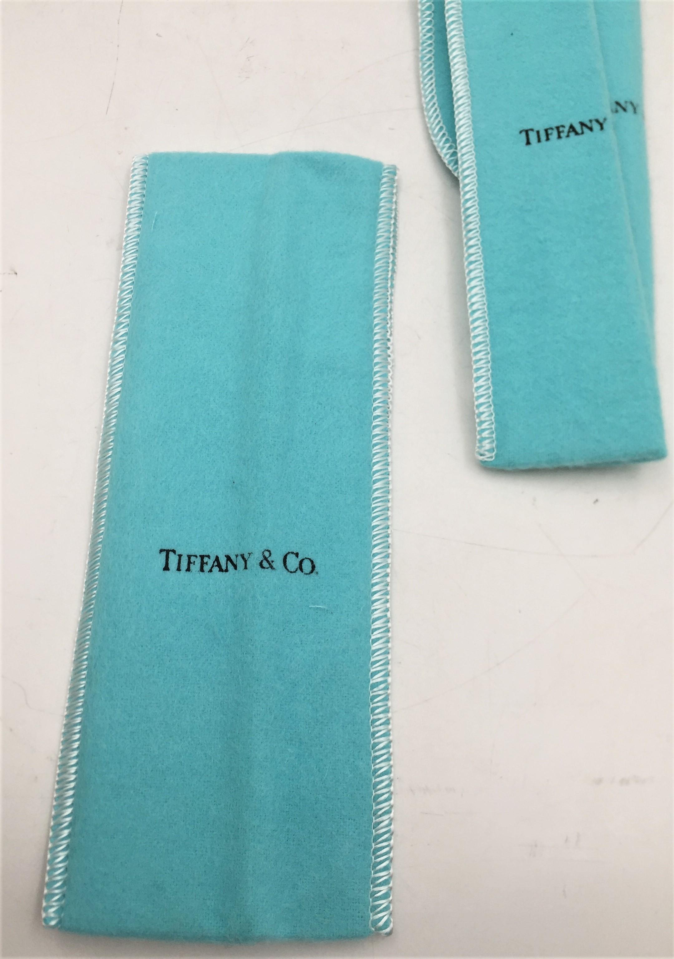 Conjunto de 4 piezas Tiffany & Co. Reglas de plata en bolsas originales siglo XX en venta