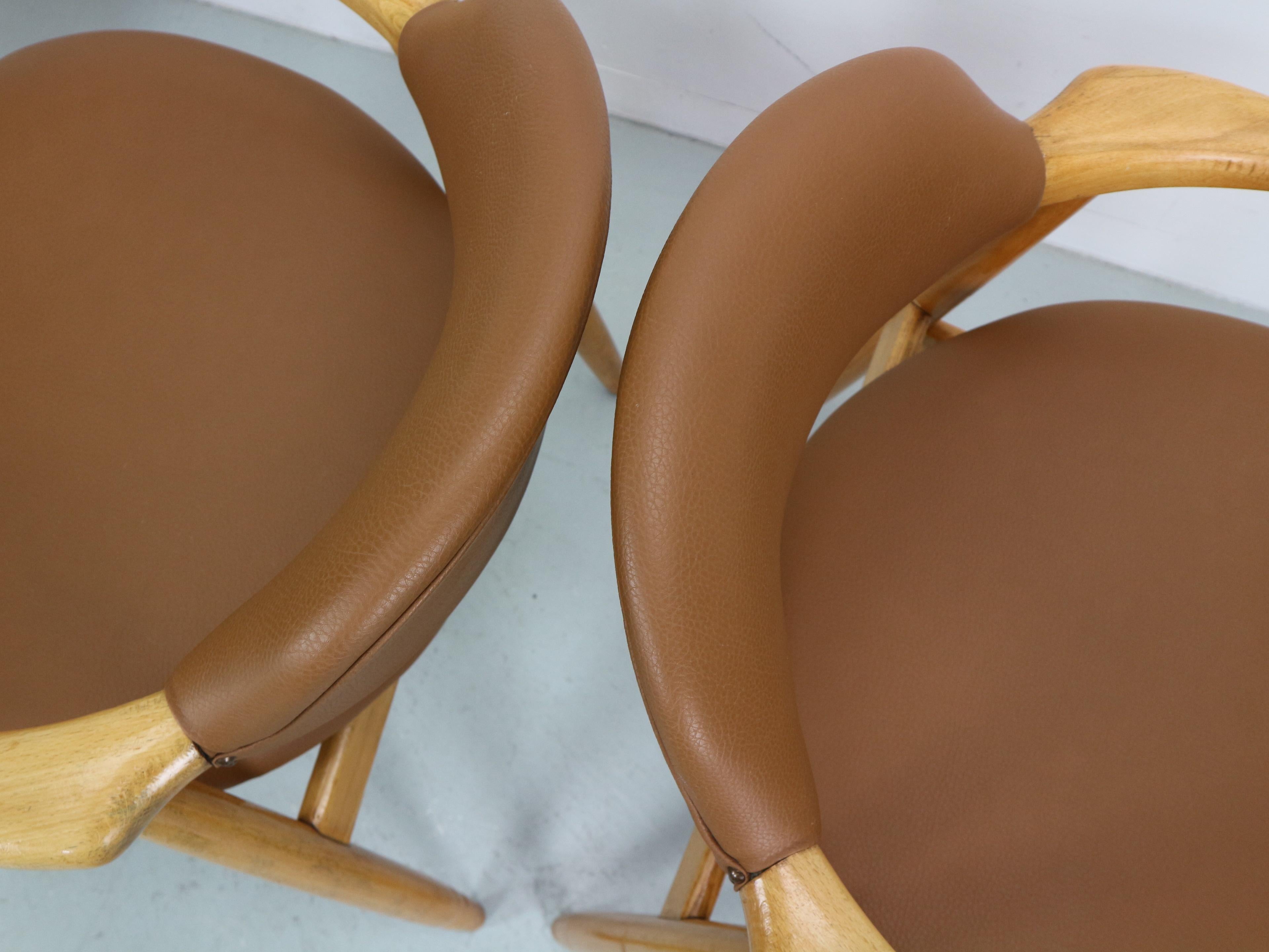 Set of 4 Tijsseling Cowhorn Chair Propos Hulmefa, the Netherlands, 1960 12