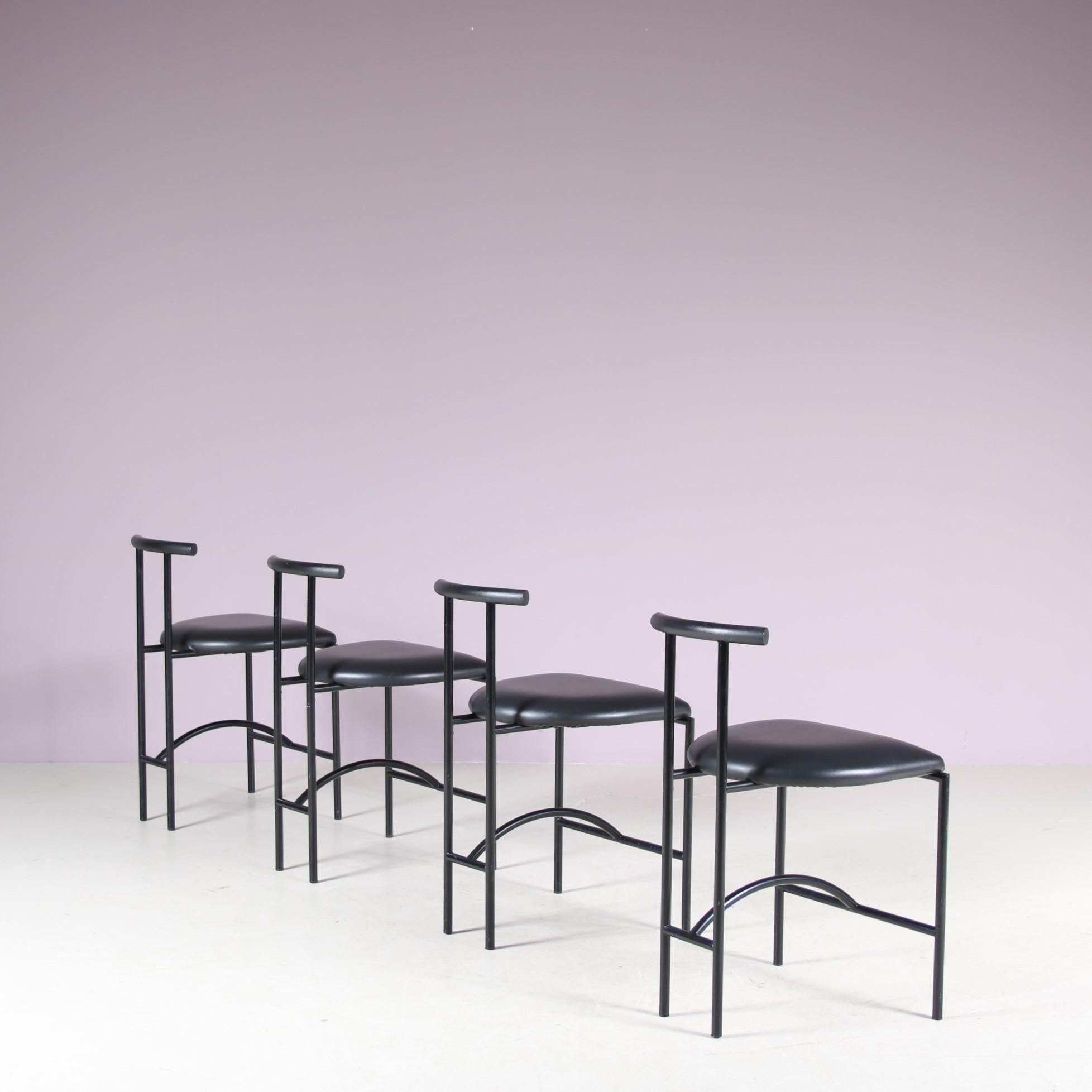 Set of 4 “Tokyo” Dining Chairs by Rodney Kinsman for Bieffeplast, Italy 1980 In Good Condition For Sale In Amsterdam, NL