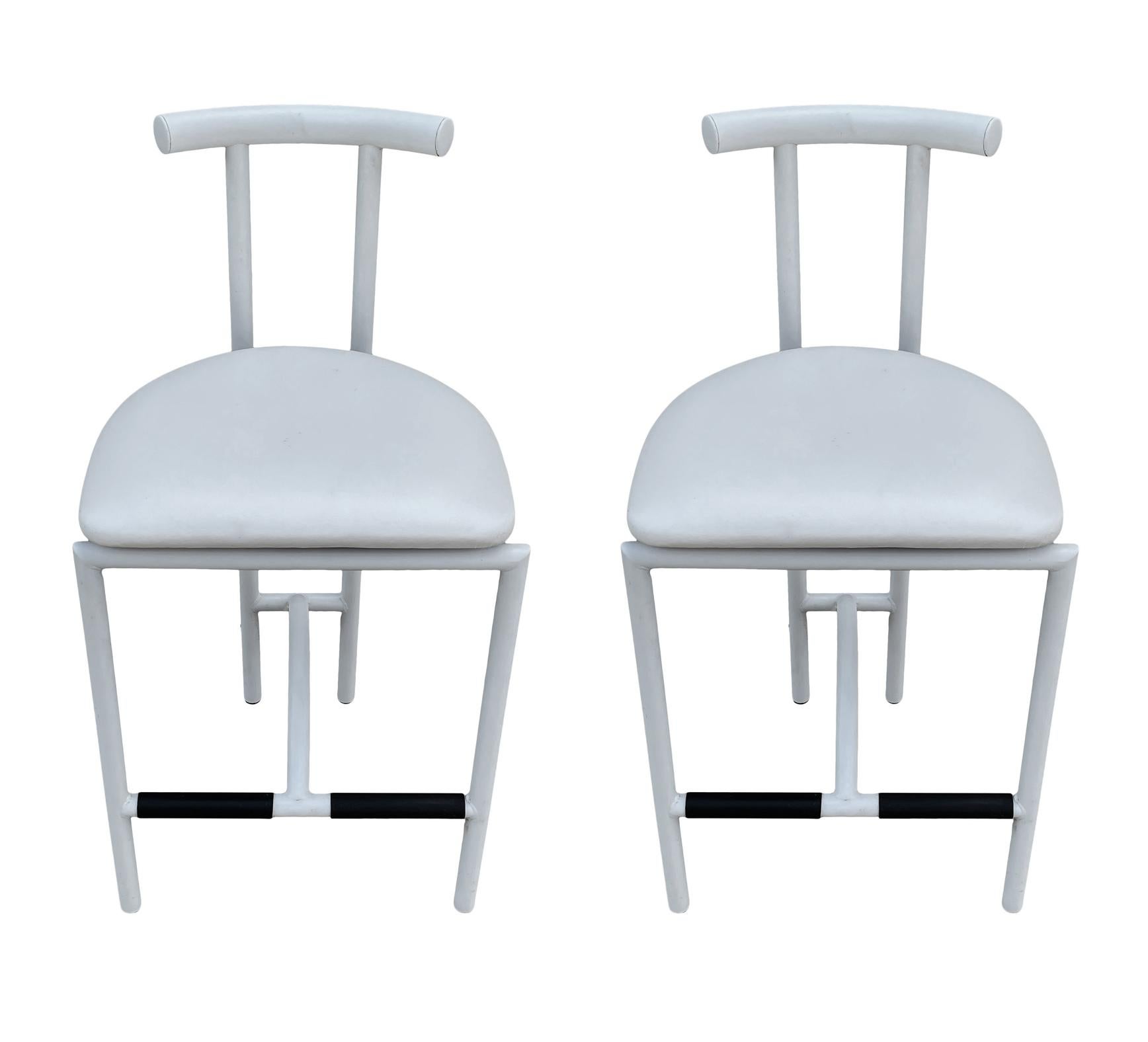 Italian Set of 4 Tokyo Mid Century Post Modern Bar or Counter Stools in White from Italy