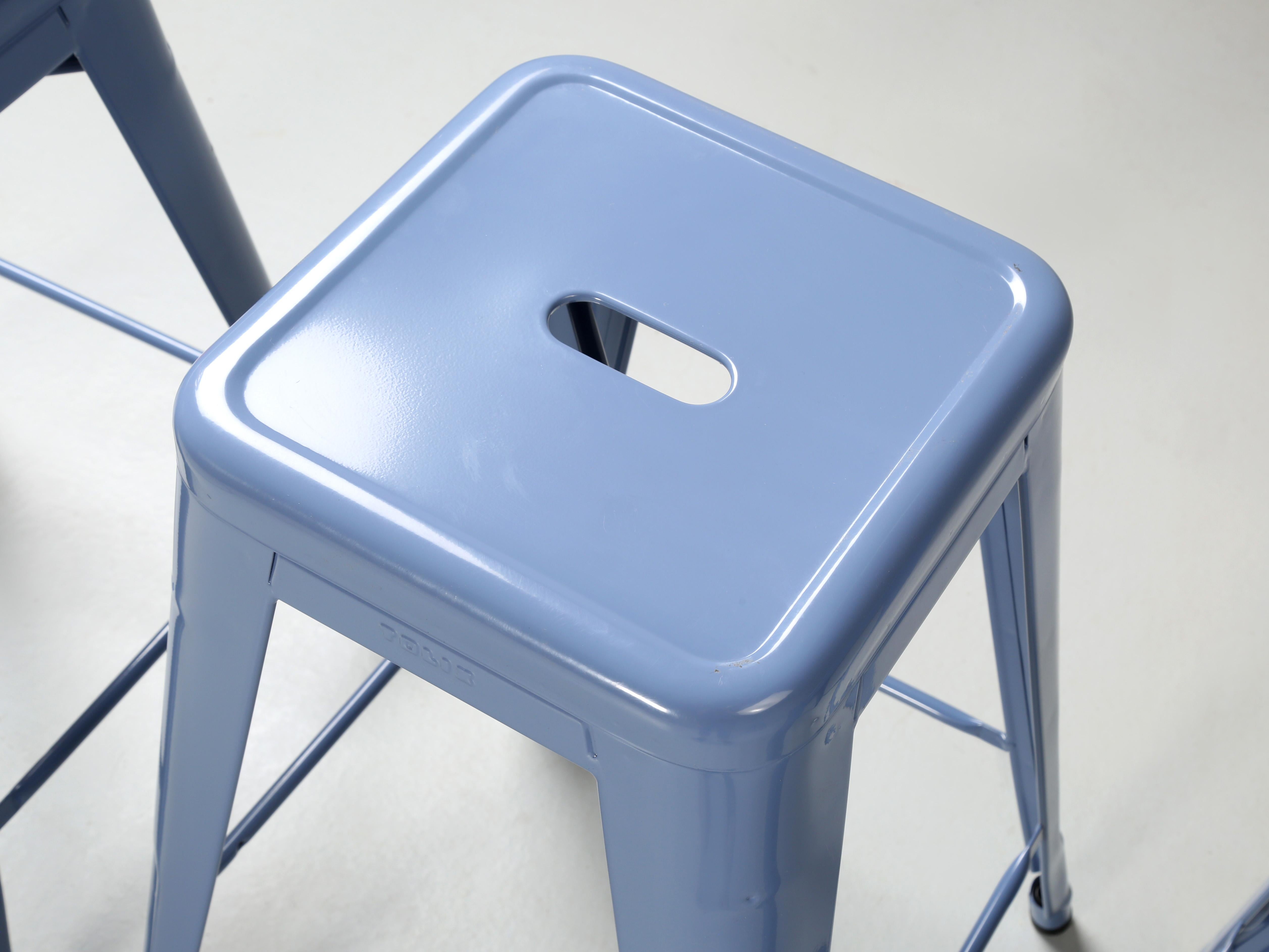 Industriel Ensemble de (4) tabourets de comptoir de cuisine en acier Tolix en &Newle New Made in France en vente