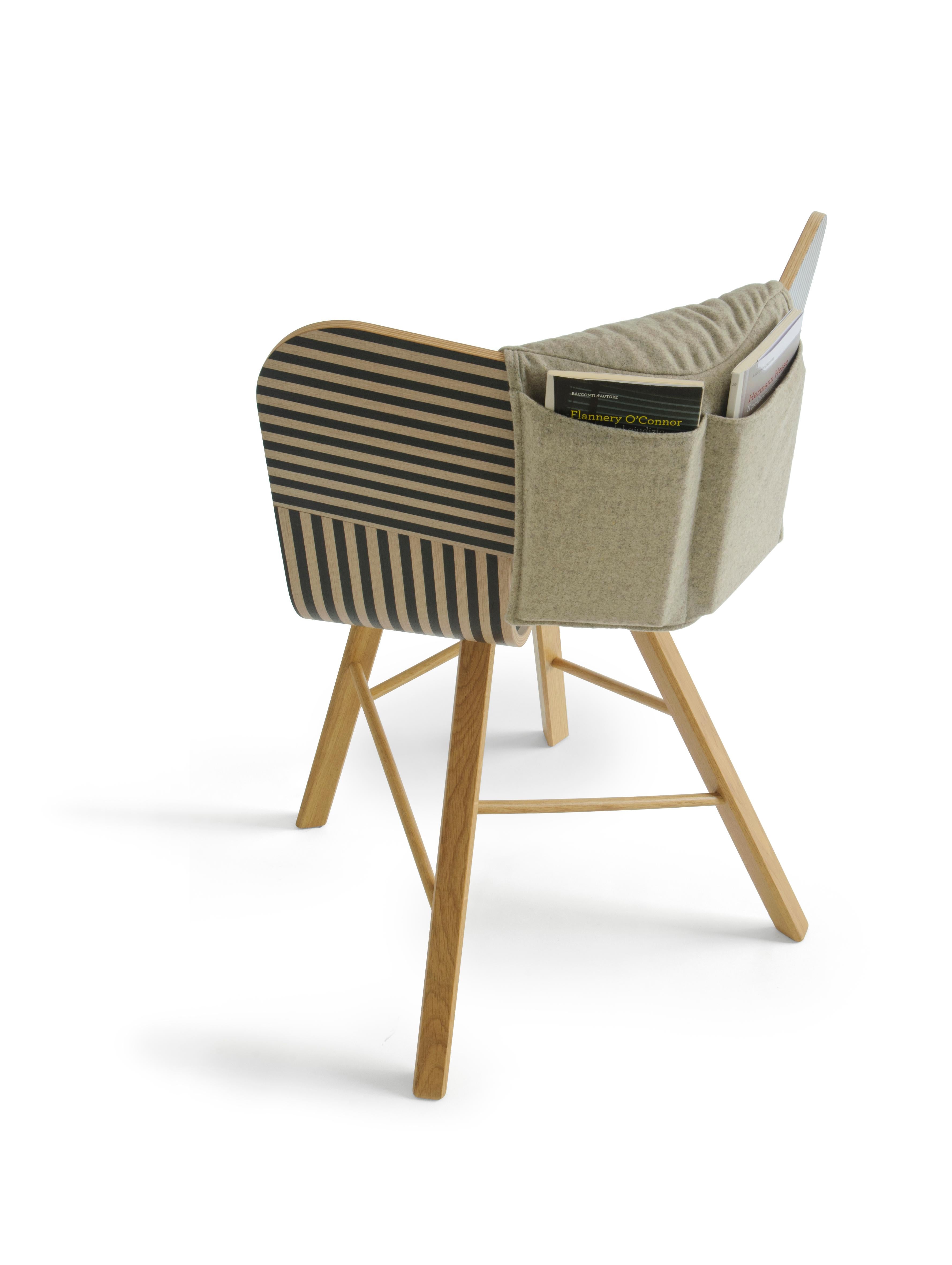Moderne Lot de 4, Chaise à 4 pieds en bois Tria, assise rayée ivoire et noire par Colé Italia en vente