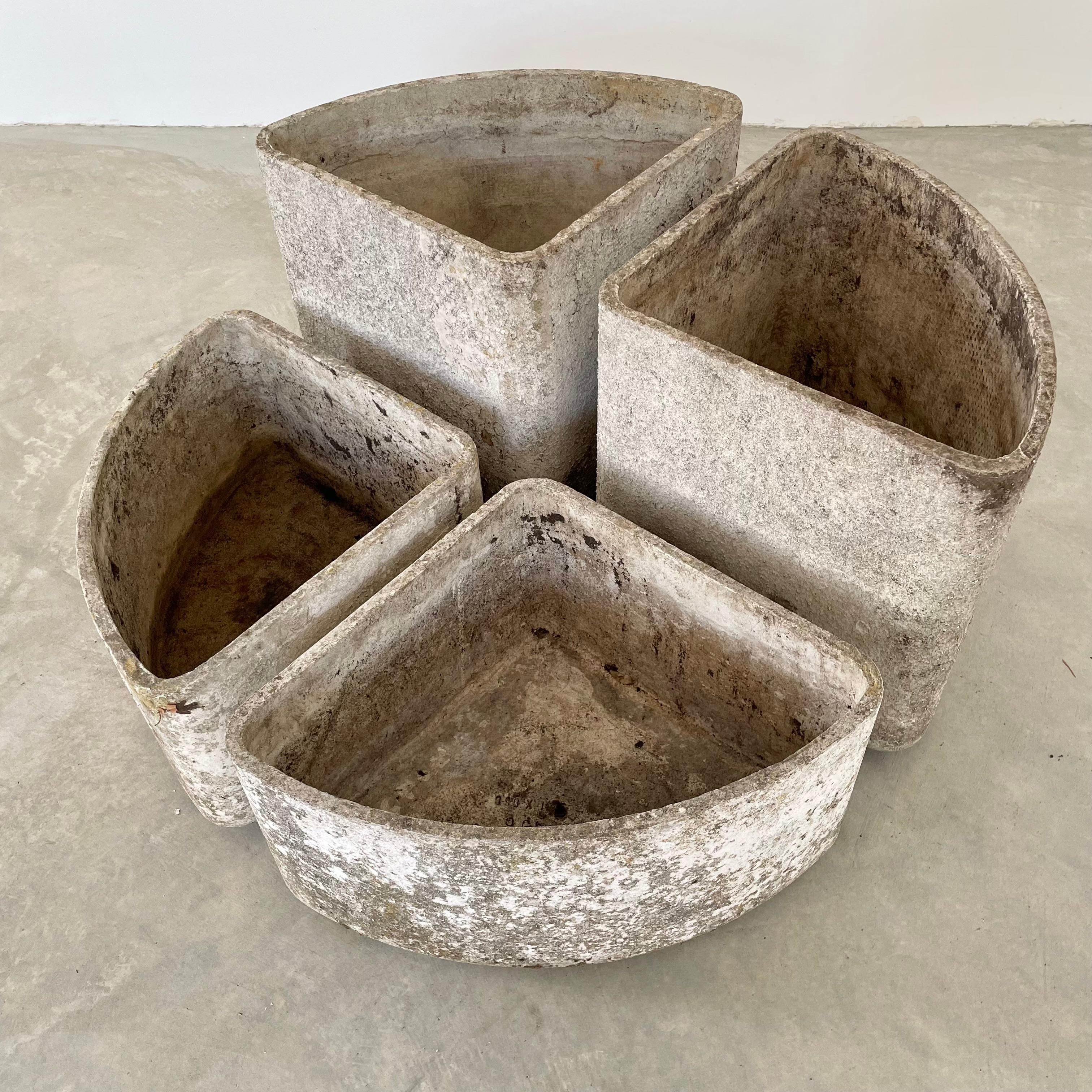 Set of 4 Triangular Planters by Willy Guhl 5