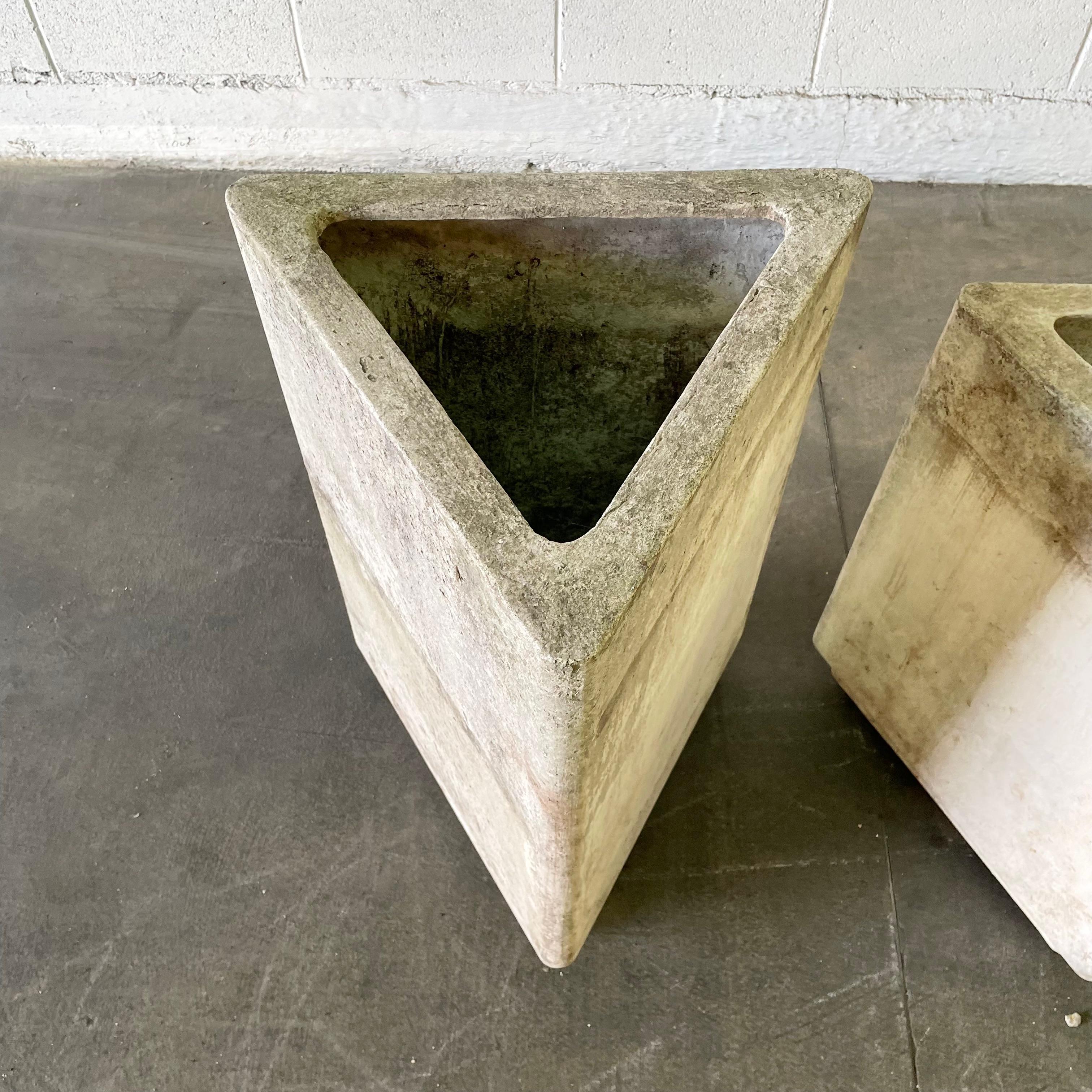 Set of 4 Triangular Planters by Willy Guhl 2