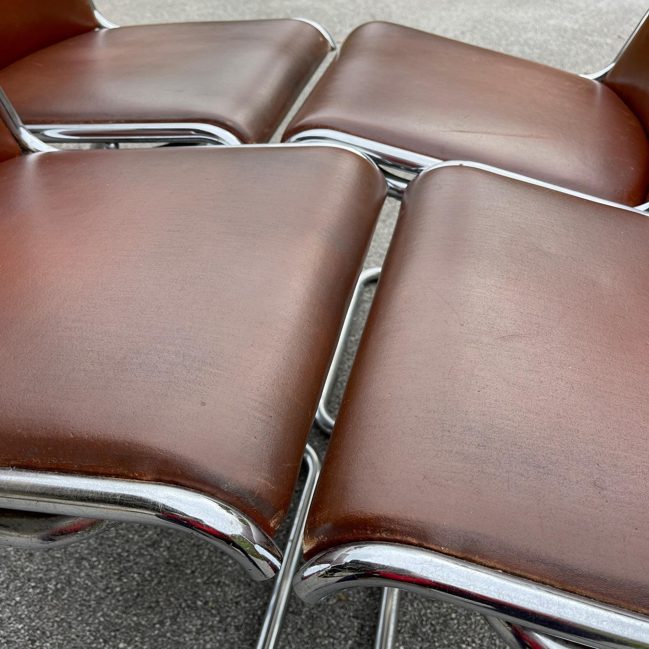 Metal Set of 4 Tubular Frame Cantilever Dining Chairs, Italy, 1970s