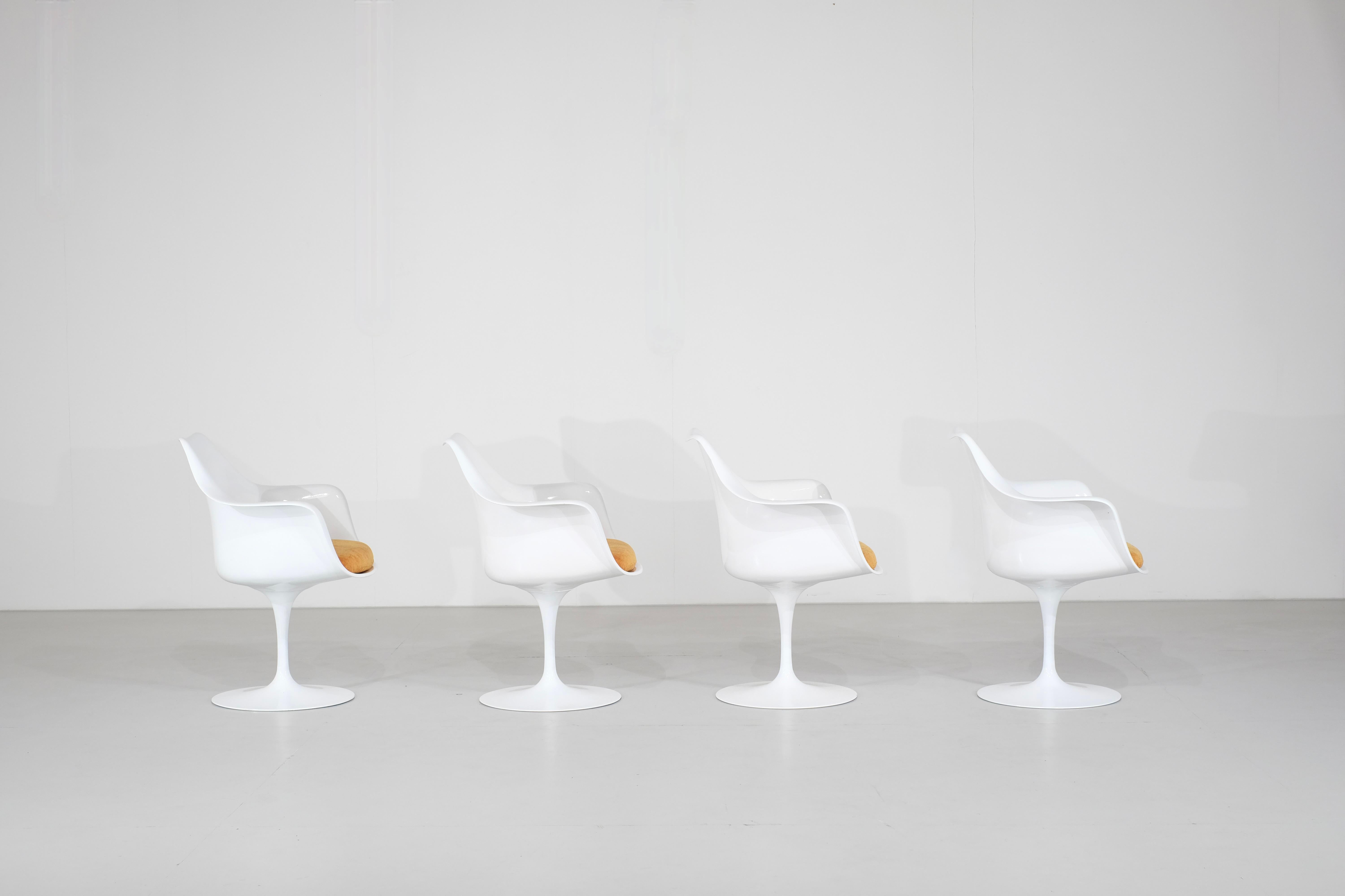 Ensemble de 4 fauteuils Tulipe par Eero Saarinen pour Knoll International - années 1960 Excellent état - En vente à Uccle, Bruxelles
