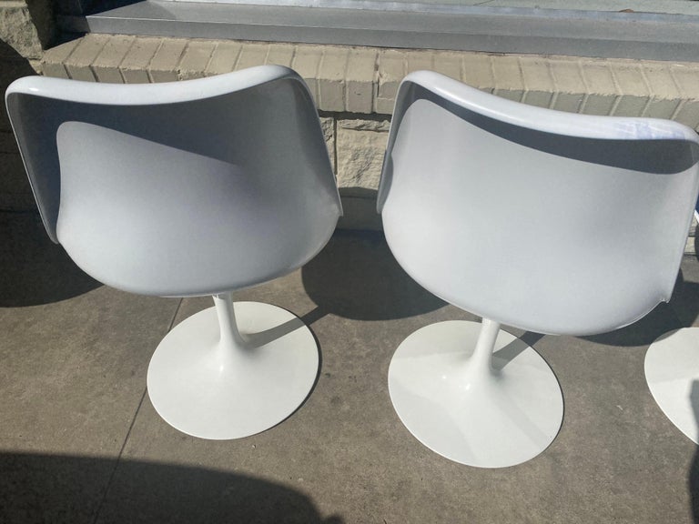 Set of 4 Tulip Armless Dining Chairs by Eero Saarinen for Knoll at 1stDibs