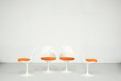 Ensemble de 4 chaises Tulip d'Eero Saarinen pour Knoll International - années 1960