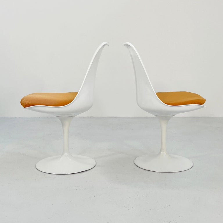 Set of 4 Tulip Dining Chairs by Eero Saarinen for Knoll, 1970s at 1stDibs