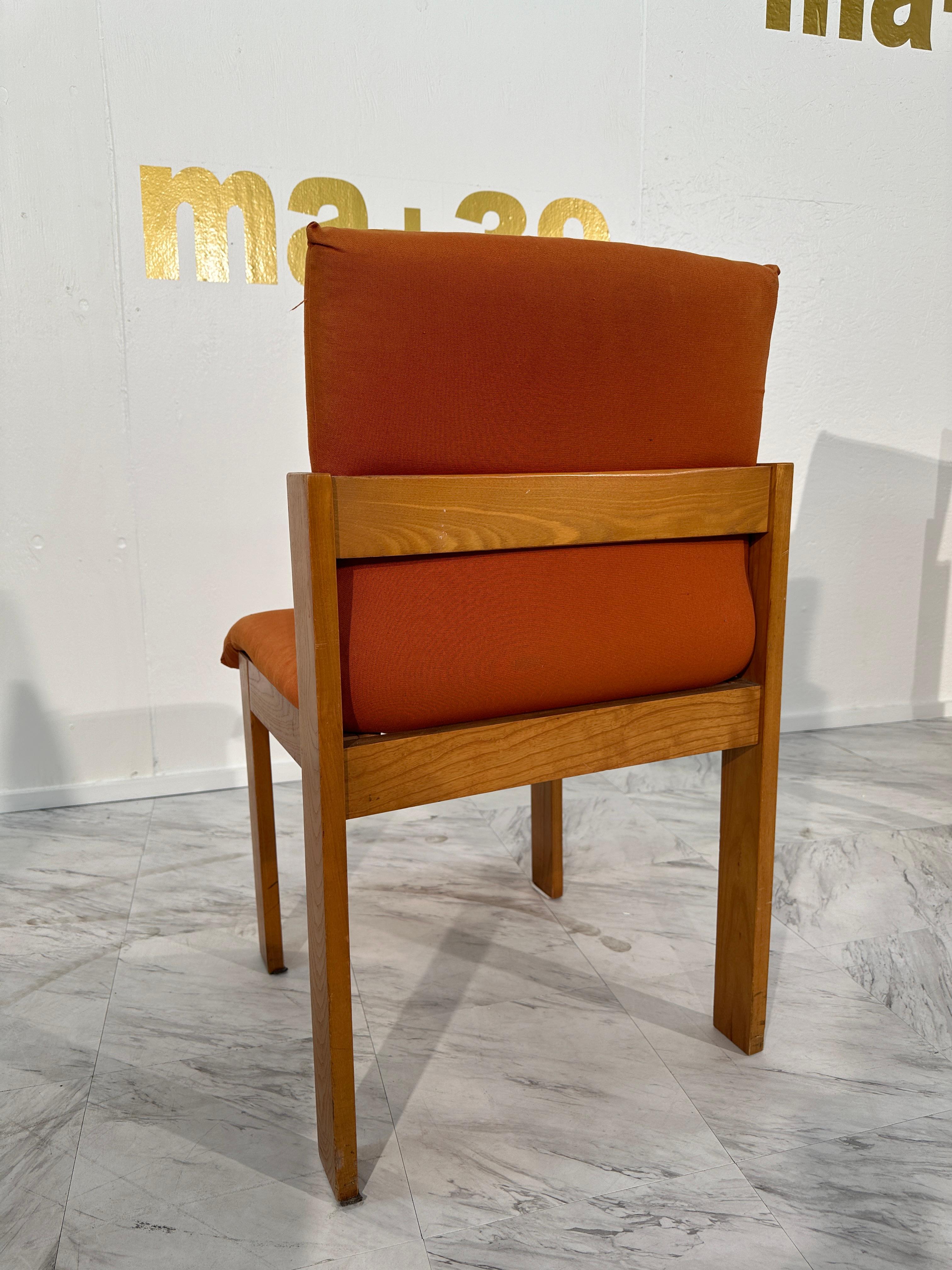 Mid-Century Modern Set of 4 Unique Wood Dining Chairs By F.lli Saporiti 1960s For Sale