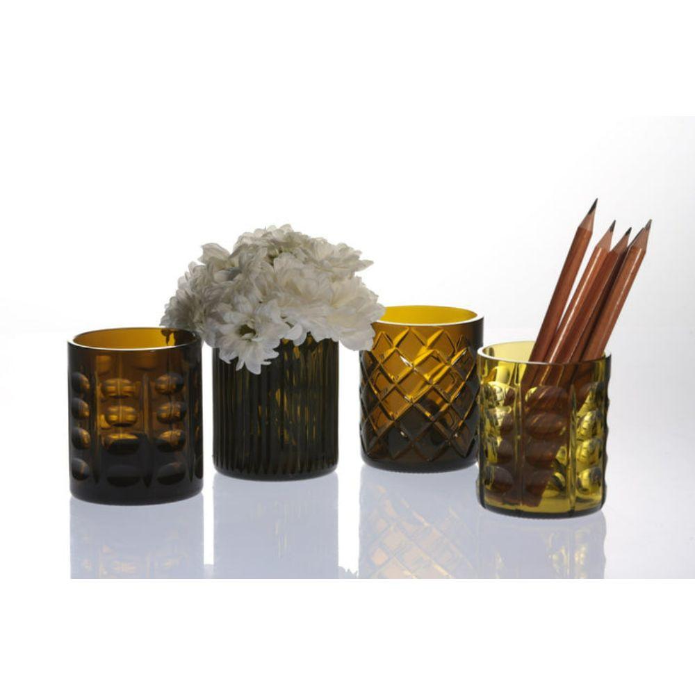 Set von 4 upcycelten Bechern im Celery-Schliff (Europäisch) im Angebot