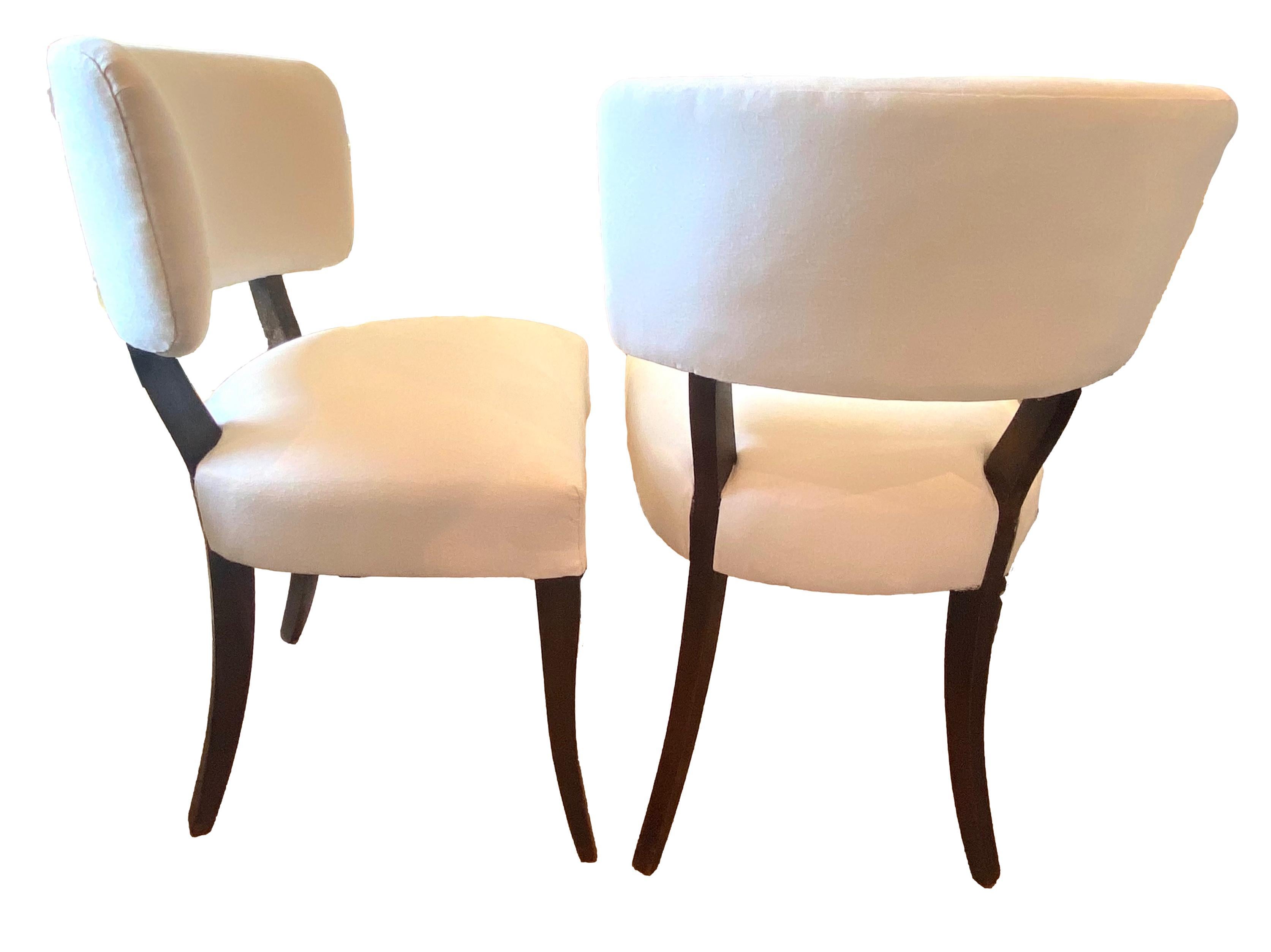 Set of 4 Upholstered Klismos Style Chairs 1